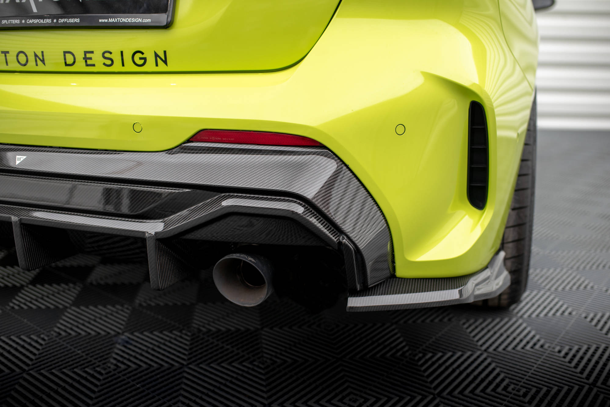 pol_po_Carbon-Fiber-Rear-Diffuser-Prepreg-V-2-BMW-1-F40-M-Pack-M135i-18752_3 pol_po_Carbon-Fiber-Rear-Diffuser-Prepreg-V-2-BMW-1-F40-M-Pack-M135i-18752_3