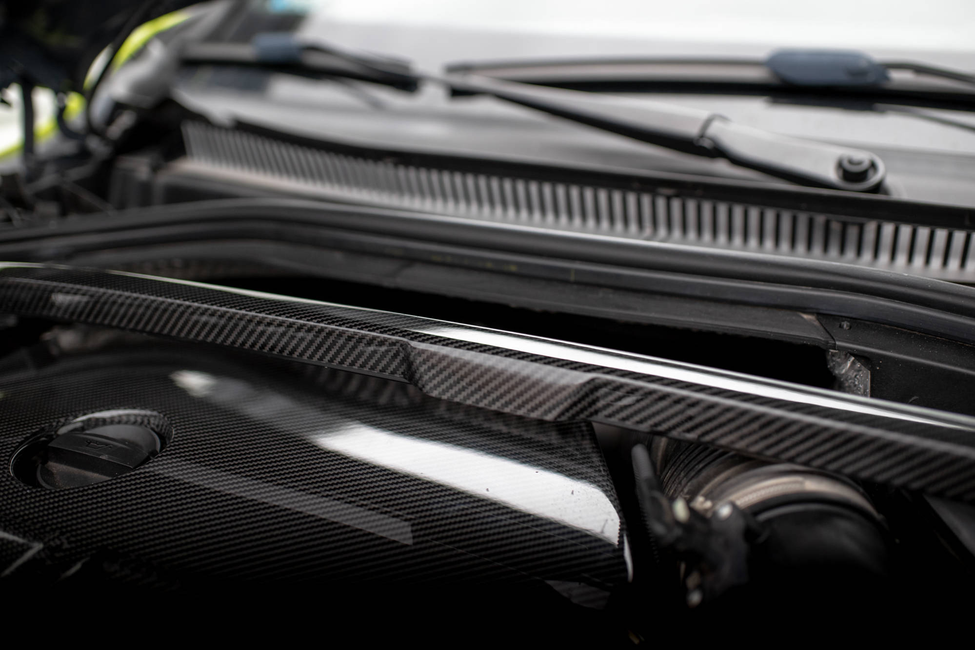 pol_po_Carbon-Fiber-Strut-Bar-Cover-BMW-1-F40-M135i-18760_5 pol_po_Carbon-Fiber-Strut-Bar-Cover-BMW-1-F40-M135i-18760_5