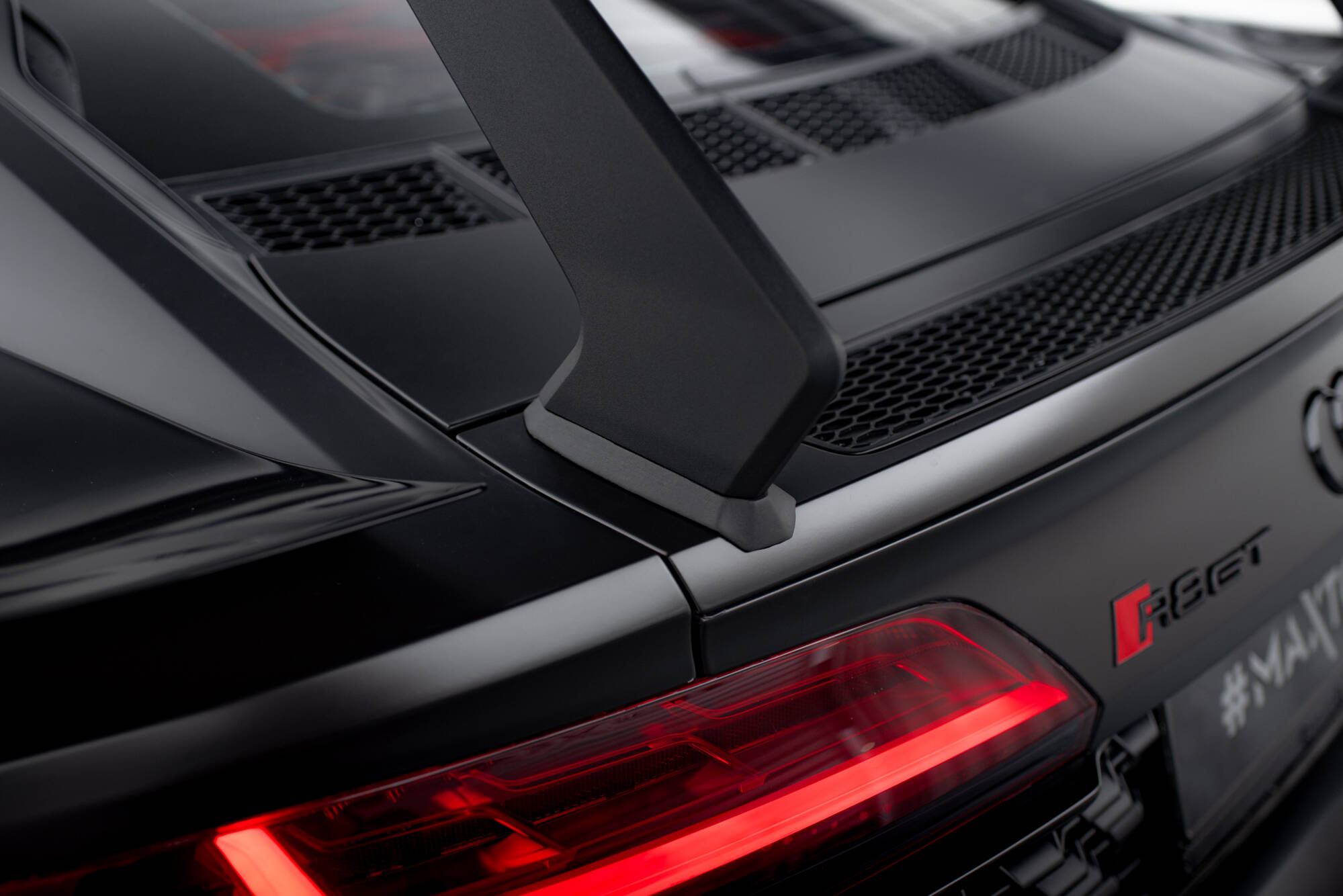 pol_po_Carbon-Spoiler-Audi-R8-Mk2-20393_4 pol_po_Carbon-Spoiler-Audi-R8-Mk2-20393_4