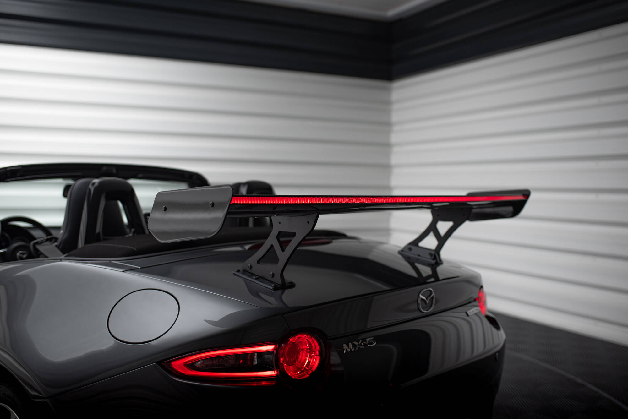 pol_po_Carbon-Spoiler-JDM-Style-LED-Mazda-MX-5-ND-Mk4-21063_7 pol_po_Carbon-Spoiler-JDM-Style-LED-Mazda-MX-5-ND-Mk4-21063_7