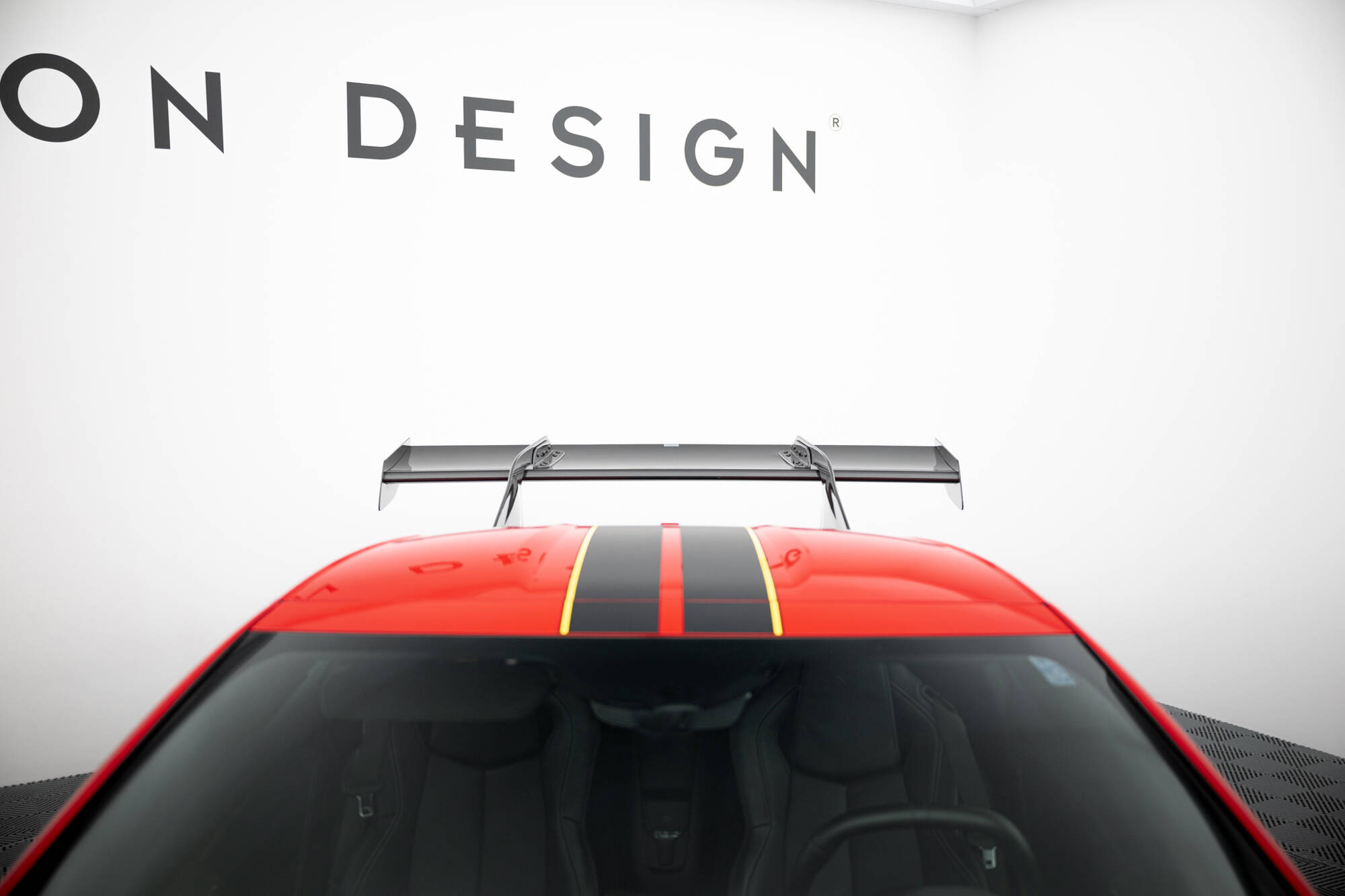 pol_po_Carbon-Spoiler-LED-Chevrolet-Corvette-C8-21174_25 pol_po_Carbon-Spoiler-LED-Chevrolet-Corvette-C8-21174_25