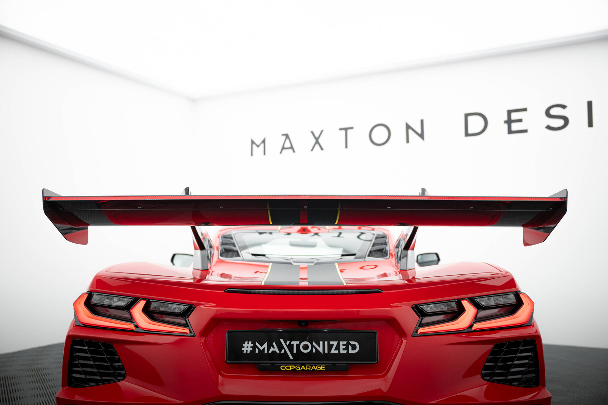 pol_po_Carbon-Spoiler-LED-Chevrolet-Corvette-C8-21174_7 pol_po_Carbon-Spoiler-LED-Chevrolet-Corvette-C8-21174_7