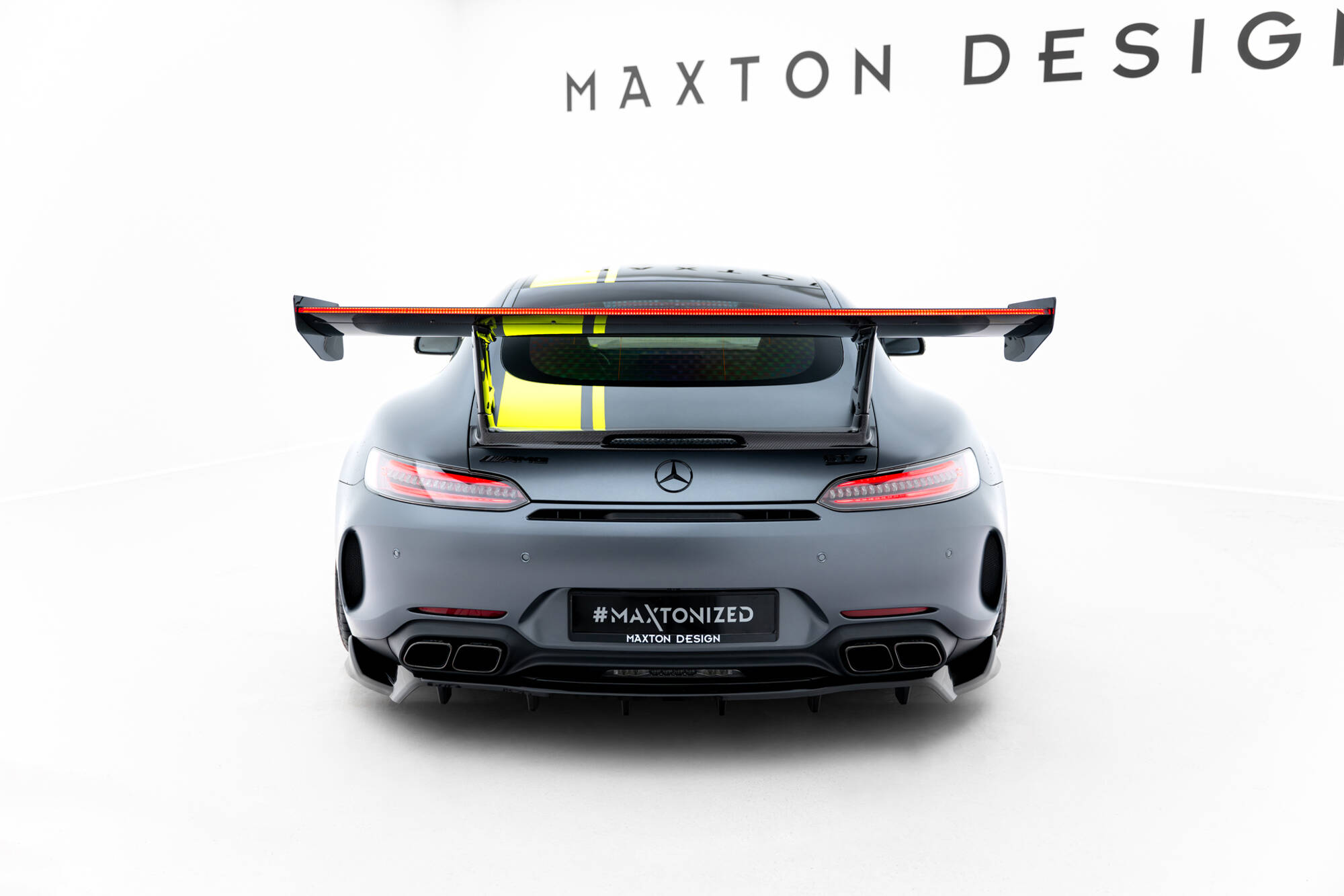 pol_po_Carbon-Spoiler-LED-Mercedes-AMG-GTR-C190-Facelift-22451_12 pol_po_Carbon-Spoiler-LED-Mercedes-AMG-GTR-C190-Facelift-22451_12