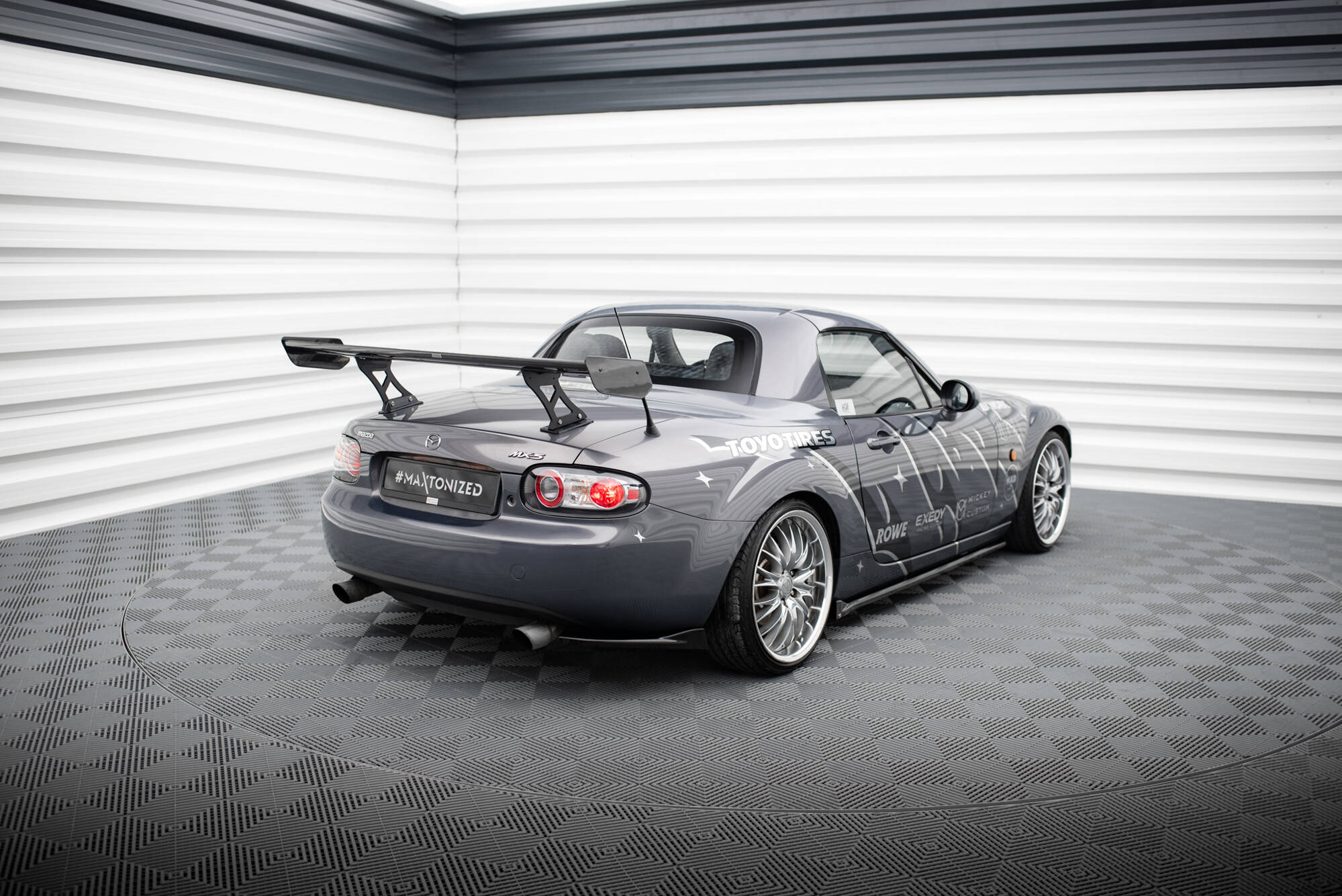 pol_po_Carbon-Spoiler-Mazda-MX5-Hardtop-NC-MK3-20760_11 pol_po_Carbon-Spoiler-Mazda-MX5-Hardtop-NC-MK3-20760_11