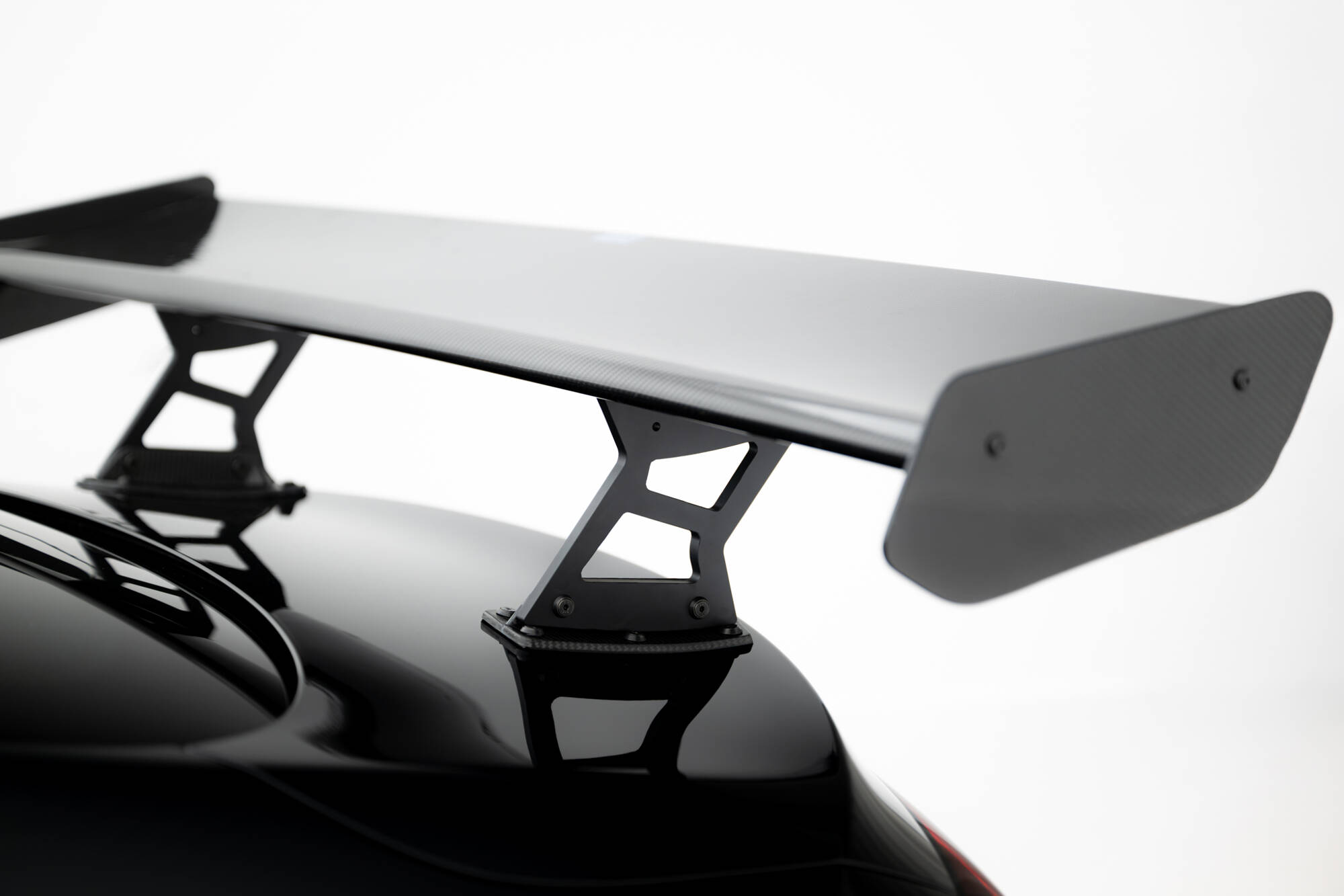 pol_po_Carbon-Spoiler-V-2-Mercedes-AMG-CLE-53-C236-22495_2 pol_po_Carbon-Spoiler-V-2-Mercedes-AMG-CLE-53-C236-22495_2