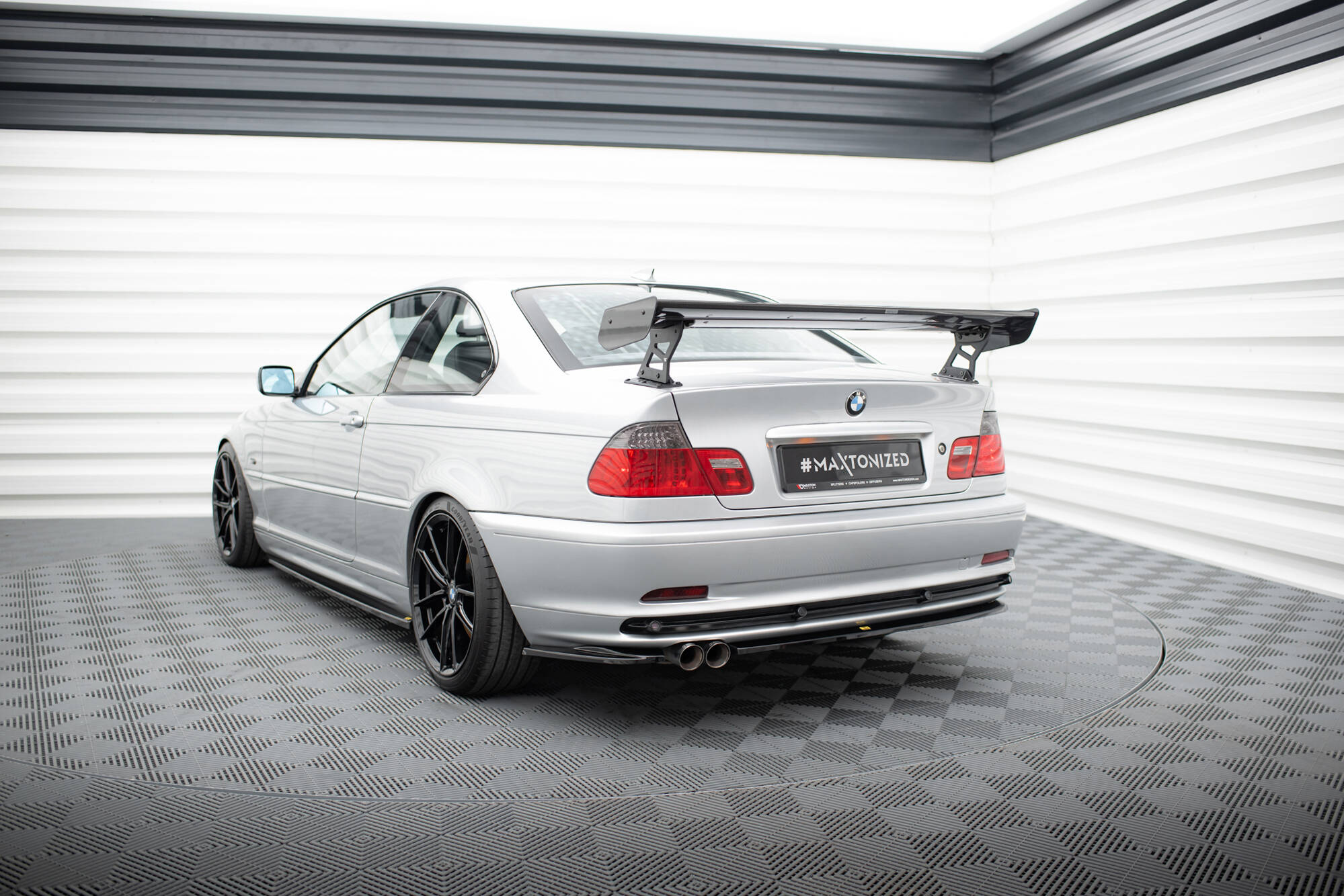 pol_po_Carbon-Spoiler-With-External-Brackets-Uprights-BMW-3-Coupe-E46-20931_7 pol_po_Carbon-Spoiler-With-External-Brackets-Uprights-BMW-3-Coupe-E46-20931_7