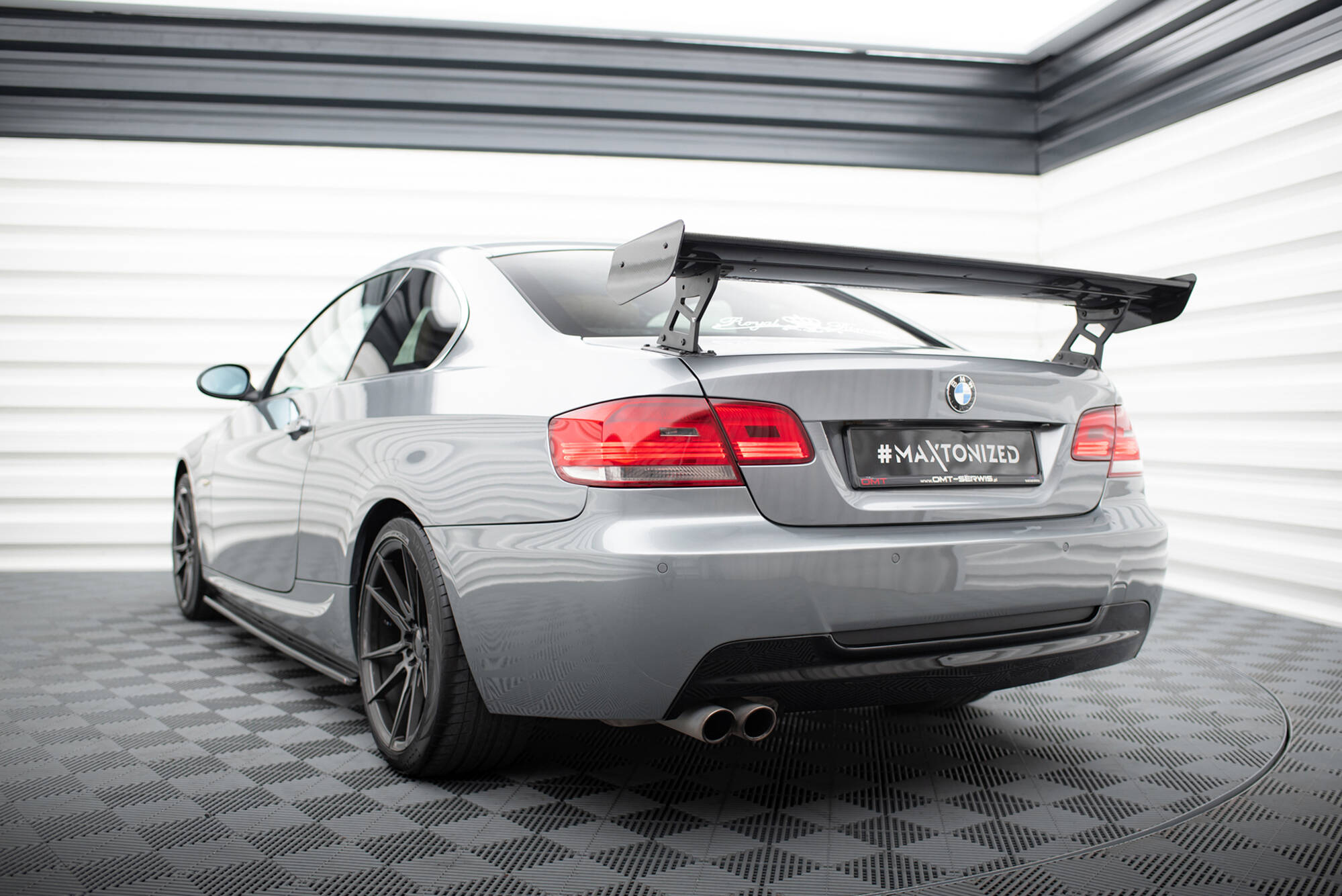 pol_po_Carbon-Spoiler-With-External-Brackets-Uprights-BMW-3-M3-Coupe-E92-21026_17 pol_po_Carbon-Spoiler-With-External-Brackets-Uprights-BMW-3-M3-Coupe-E92-21026_17