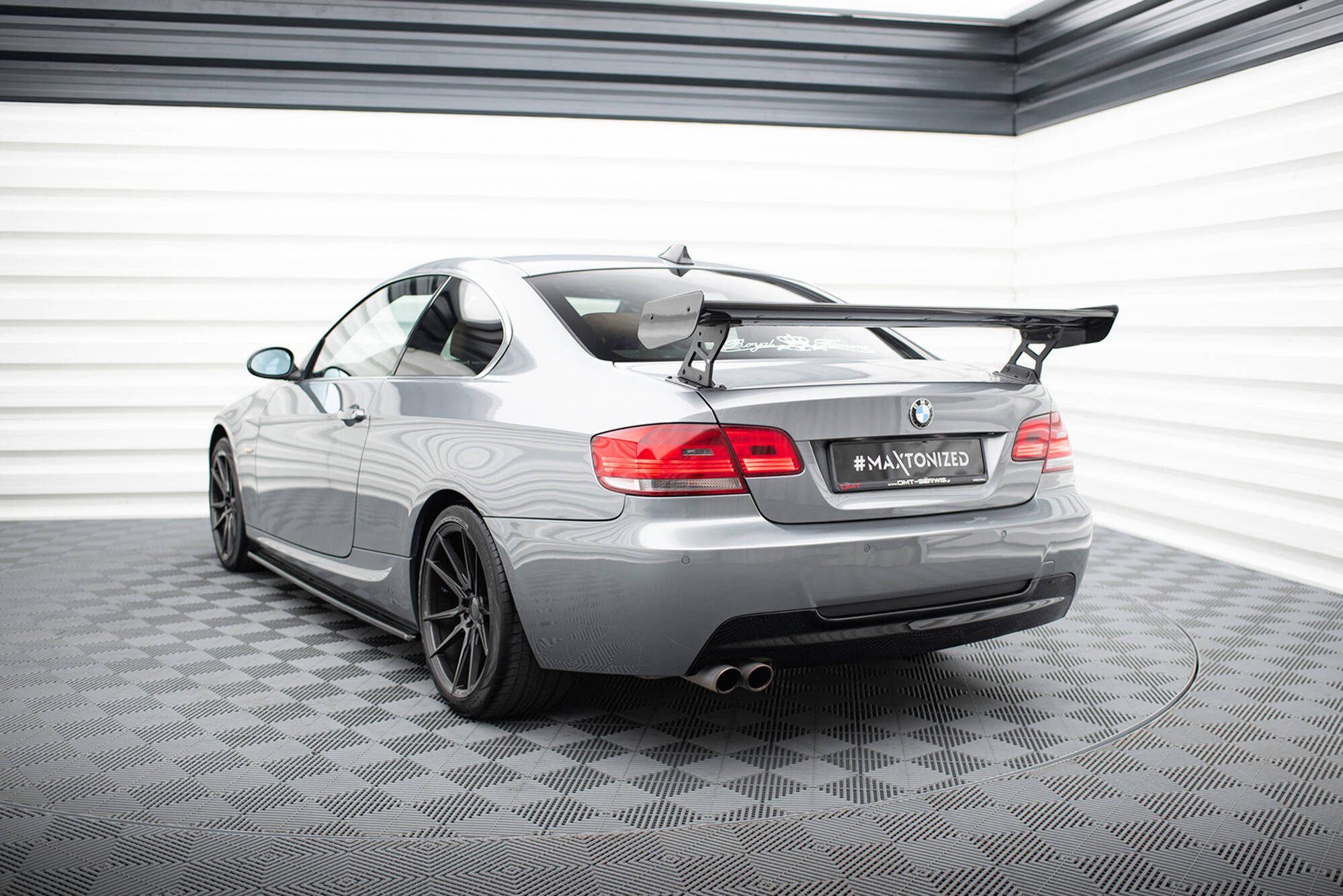 pol_po_Carbon-Spoiler-With-External-Brackets-Uprights-BMW-3-M3-Coupe-E92-21026_18 pol_po_Carbon-Spoiler-With-External-Brackets-Uprights-BMW-3-M3-Coupe-E92-21026_18