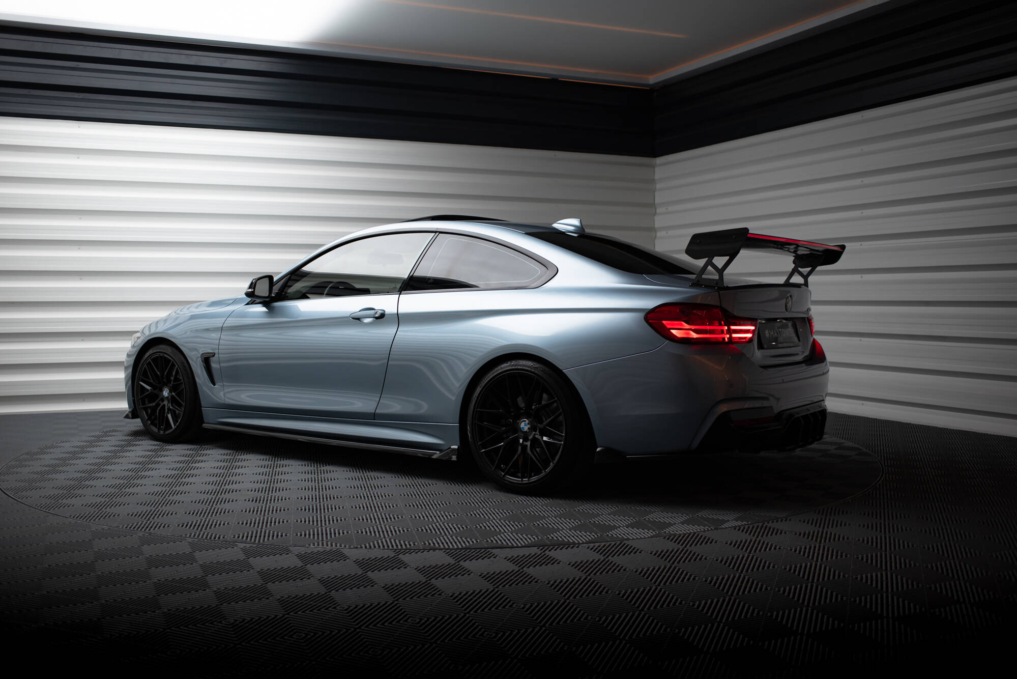 pol_po_Carbon-Spoiler-With-External-Brackets-Uprights-LED-BMW-4-F32-4-F32-M-Pack-Coupe-21017_14 pol_po_Carbon-Spoiler-With-External-Brackets-Uprights-LED-BMW-4-F32-4-F32-M-Pack-Coupe-21017_14