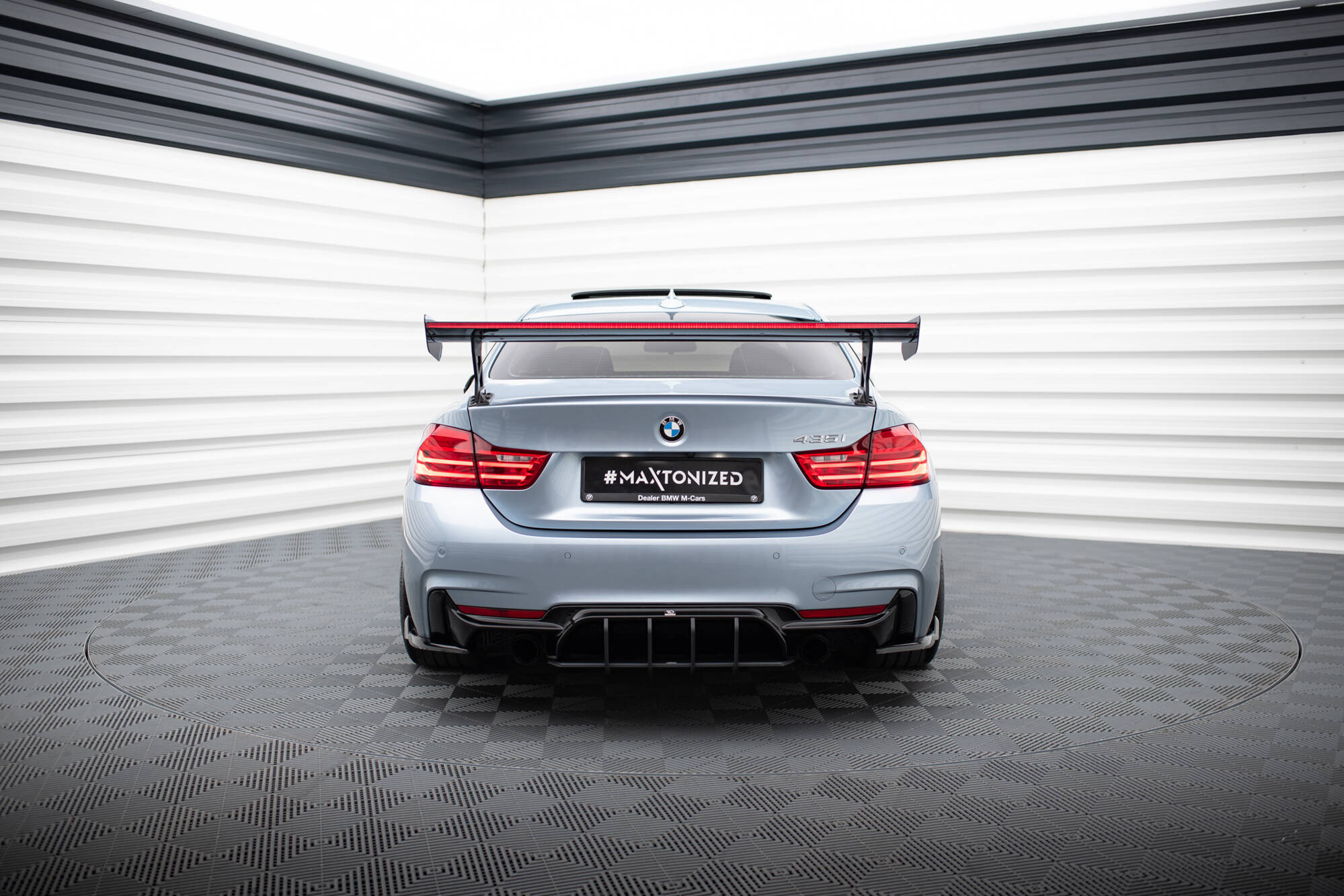 pol_po_Carbon-Spoiler-With-External-Brackets-Uprights-LED-BMW-4-F32-4-F32-M-Pack-Coupe-21017_21 pol_po_Carbon-Spoiler-With-External-Brackets-Uprights-LED-BMW-4-F32-4-F32-M-Pack-Coupe-21017_21