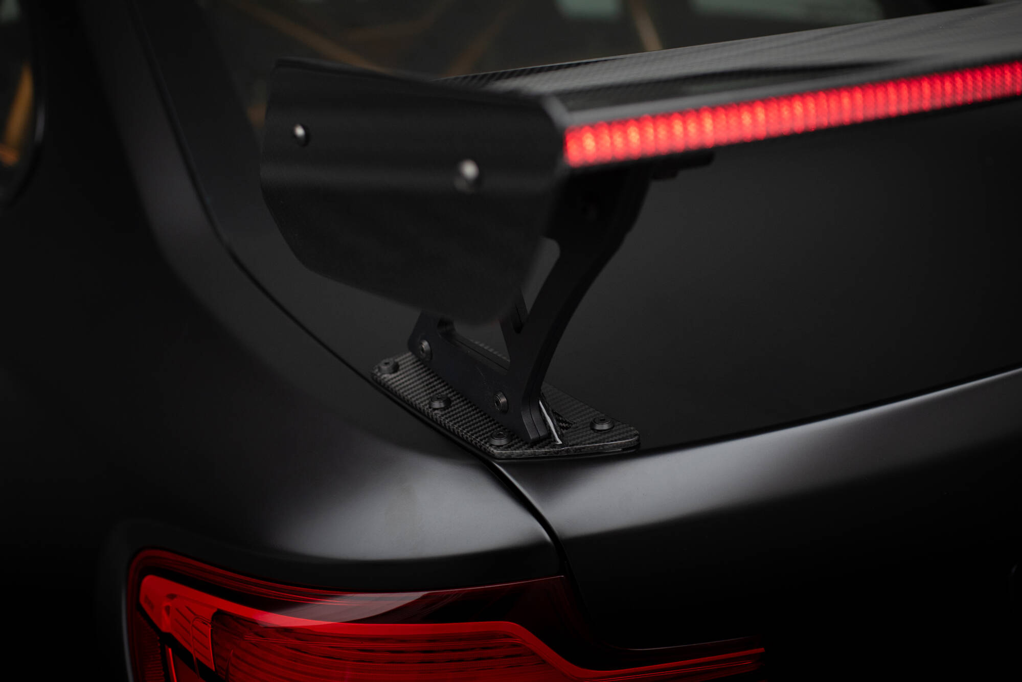 pol_po_Carbon-Spoiler-With-External-Brackets-Uprights-LED-BMW-M2-F87-2-2-M-Pack-F22-20822_12 pol_po_Carbon-Spoiler-With-External-Brackets-Uprights-LED-BMW-M2-F87-2-2-M-Pack-F22-20822_12