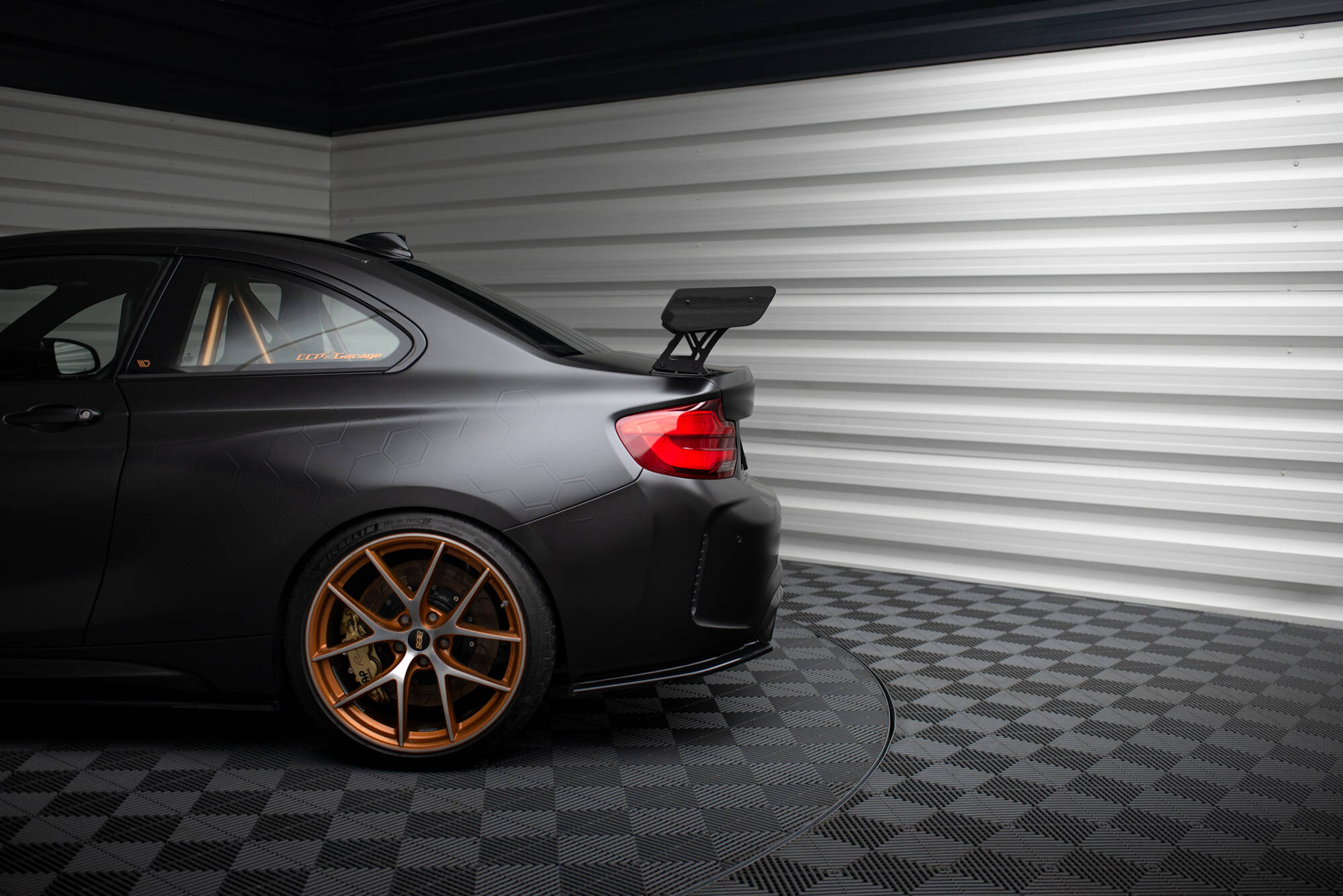 pol_po_Carbon-Spoiler-With-External-Brackets-Uprights-LED-BMW-M2-F87-2-2-M-Pack-F22-20822_15 pol_po_Carbon-Spoiler-With-External-Brackets-Uprights-LED-BMW-M2-F87-2-2-M-Pack-F22-20822_15