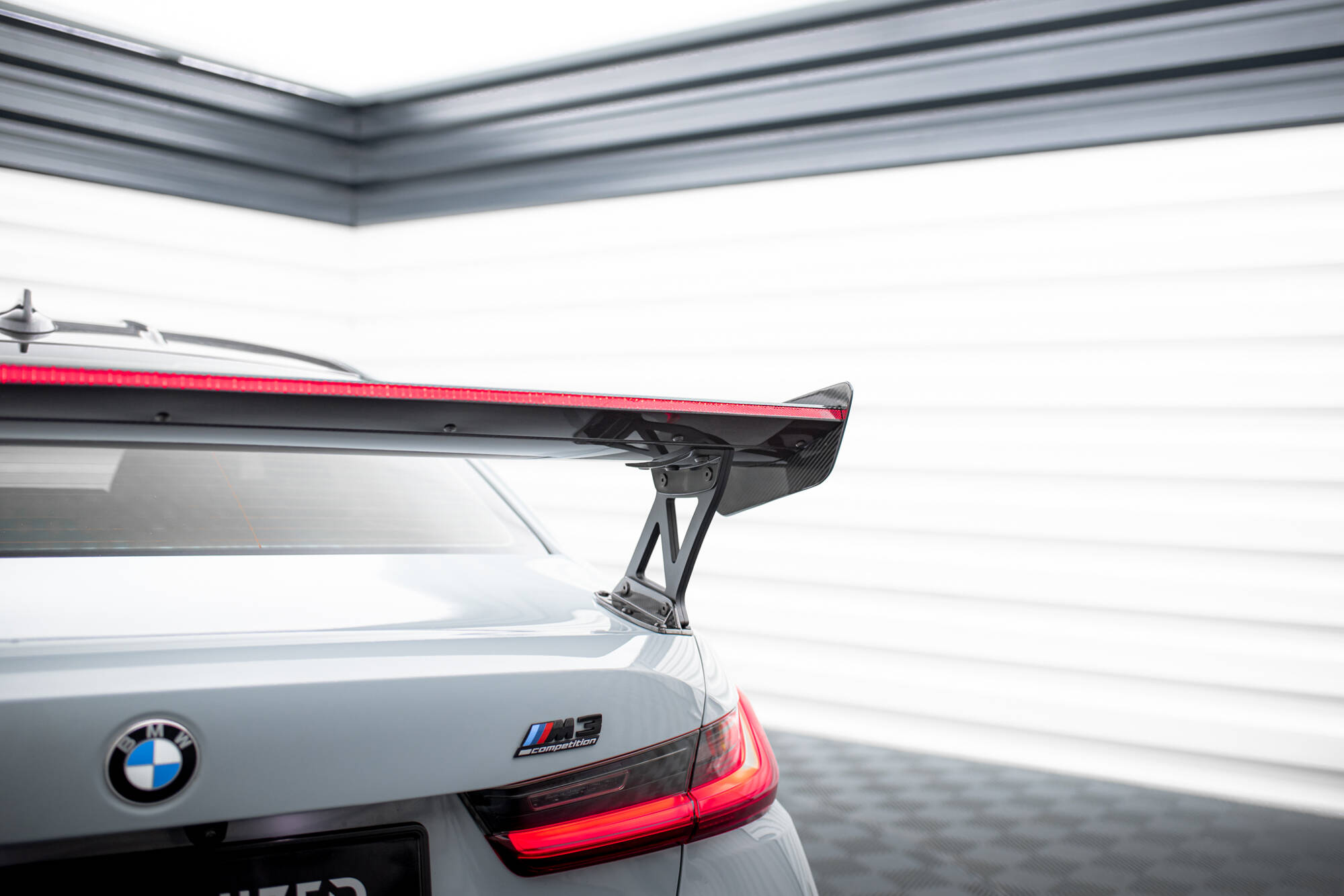 pol_po_Carbon-Spoiler-With-External-Brackets-Uprights-LED-BMW-M3-G80-M340i-G20-3-M-Pack-G20-3-Standard-G20-20361_14 pol_po_Carbon-Spoiler-With-External-Brackets-Uprights-LED-BMW-M3-G80-M340i-G20-3-M-Pack-G20-3-Standard-G20-20361_14