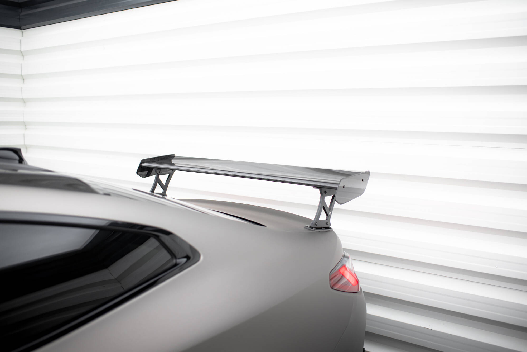 pol_po_Carbon-Spoiler-With-External-Brackets-Uprights-LED-BMW-M4-G82-G82-Facelift-M440i-4-M-Pack-G22-G22-Facelift-20651_7 pol_po_Carbon-Spoiler-With-External-Brackets-Uprights-LED-BMW-M4-G82-G82-Facelift-M440i-4-M-Pack-G22-G22-Facelift-20651_7