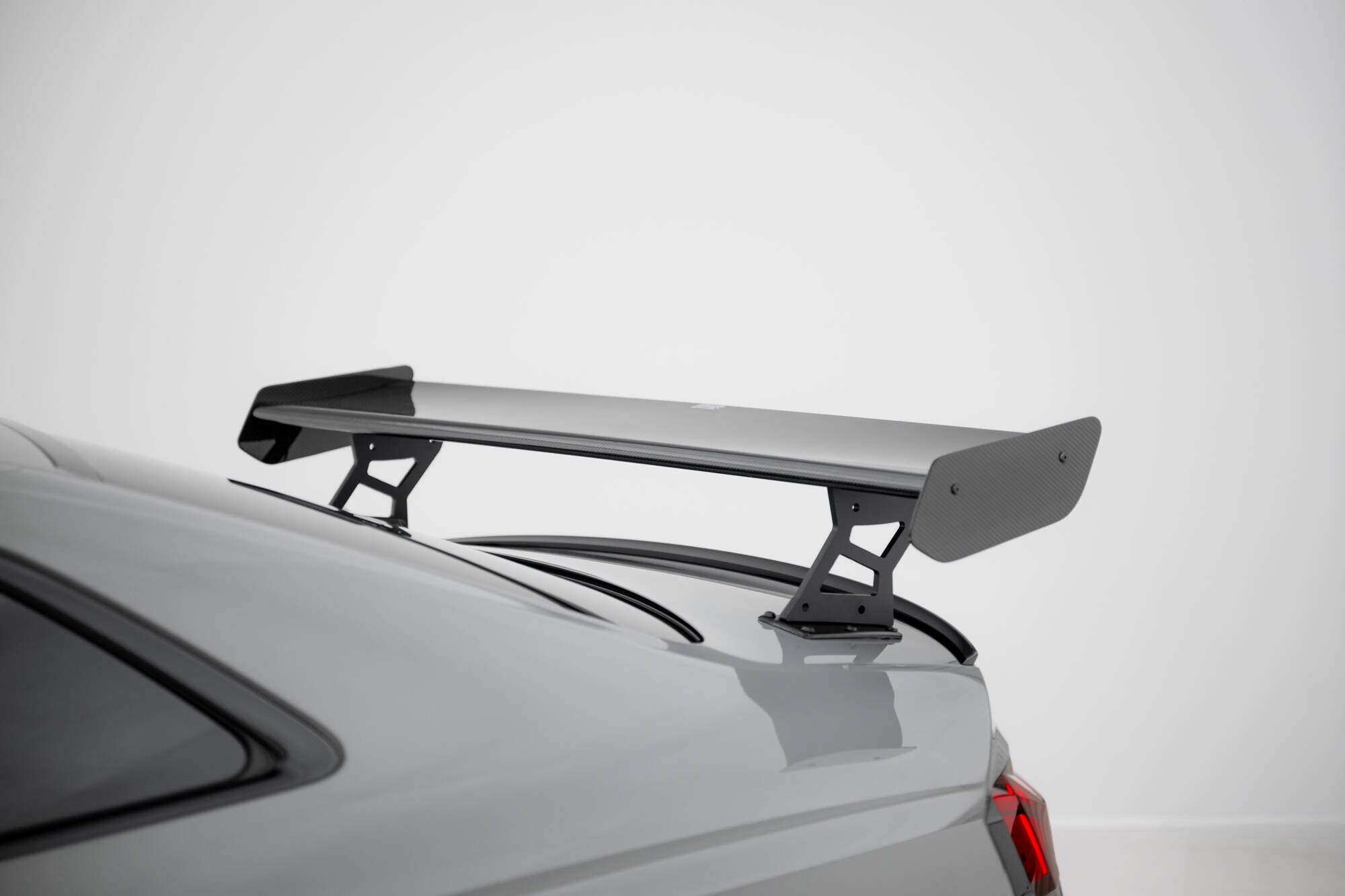 pol_po_Carbon-Spoiler-With-External-Brackets-Uprights-V-2-Audi-A5-A5-S-Line-S5-RS5-Coupe-F5-F5-Facelift-22219_11 pol_po_Carbon-Spoiler-With-External-Brackets-Uprights-V-2-Audi-A5-A5-S-Line-S5-RS5-Coupe-F5-F5-Facelift-22219_11