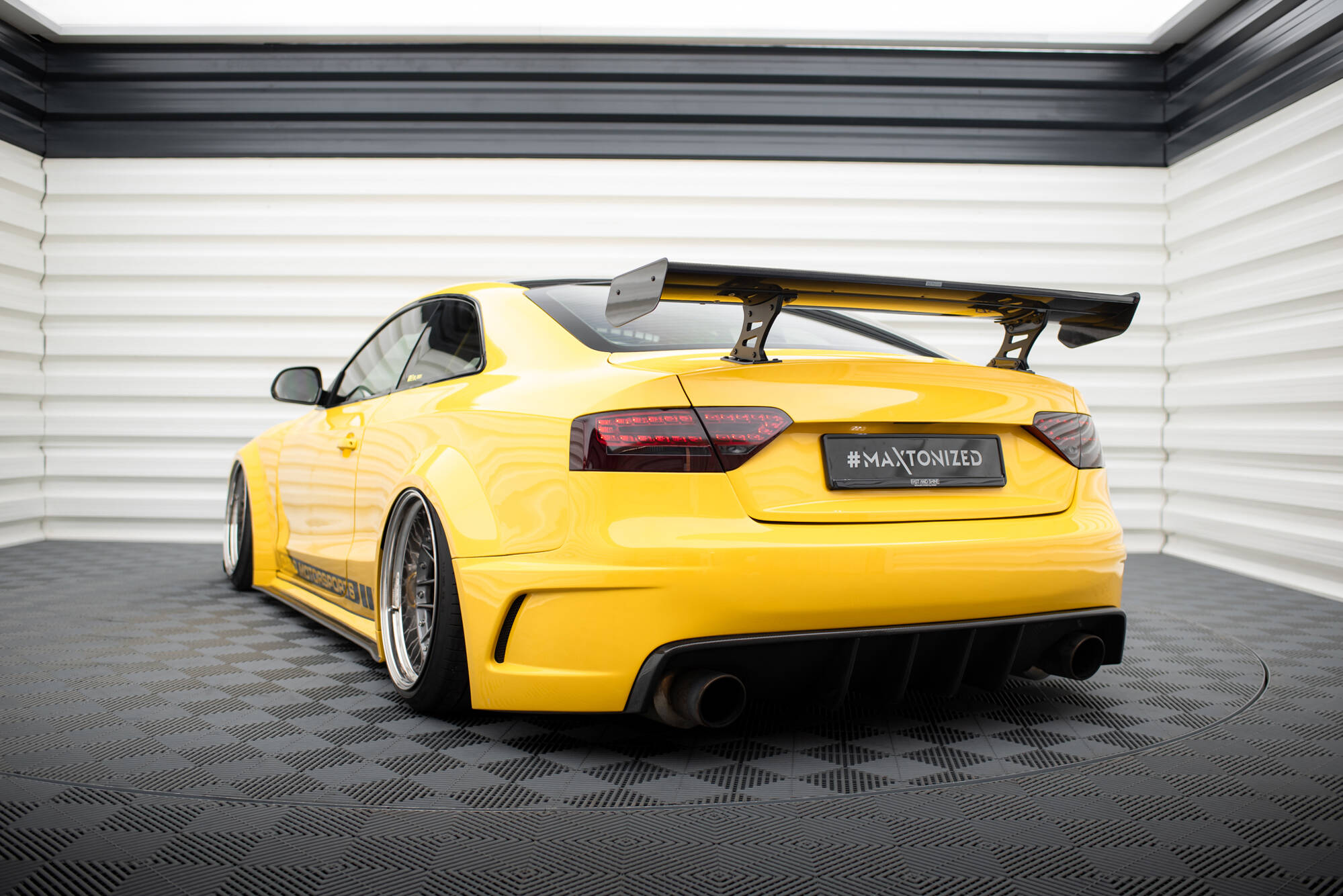 pol_po_Carbon-Spoiler-With-Internal-Brackets-Uprights-Audi-A5-Coupe-8T-20969_4 pol_po_Carbon-Spoiler-With-Internal-Brackets-Uprights-Audi-A5-Coupe-8T-20969_4