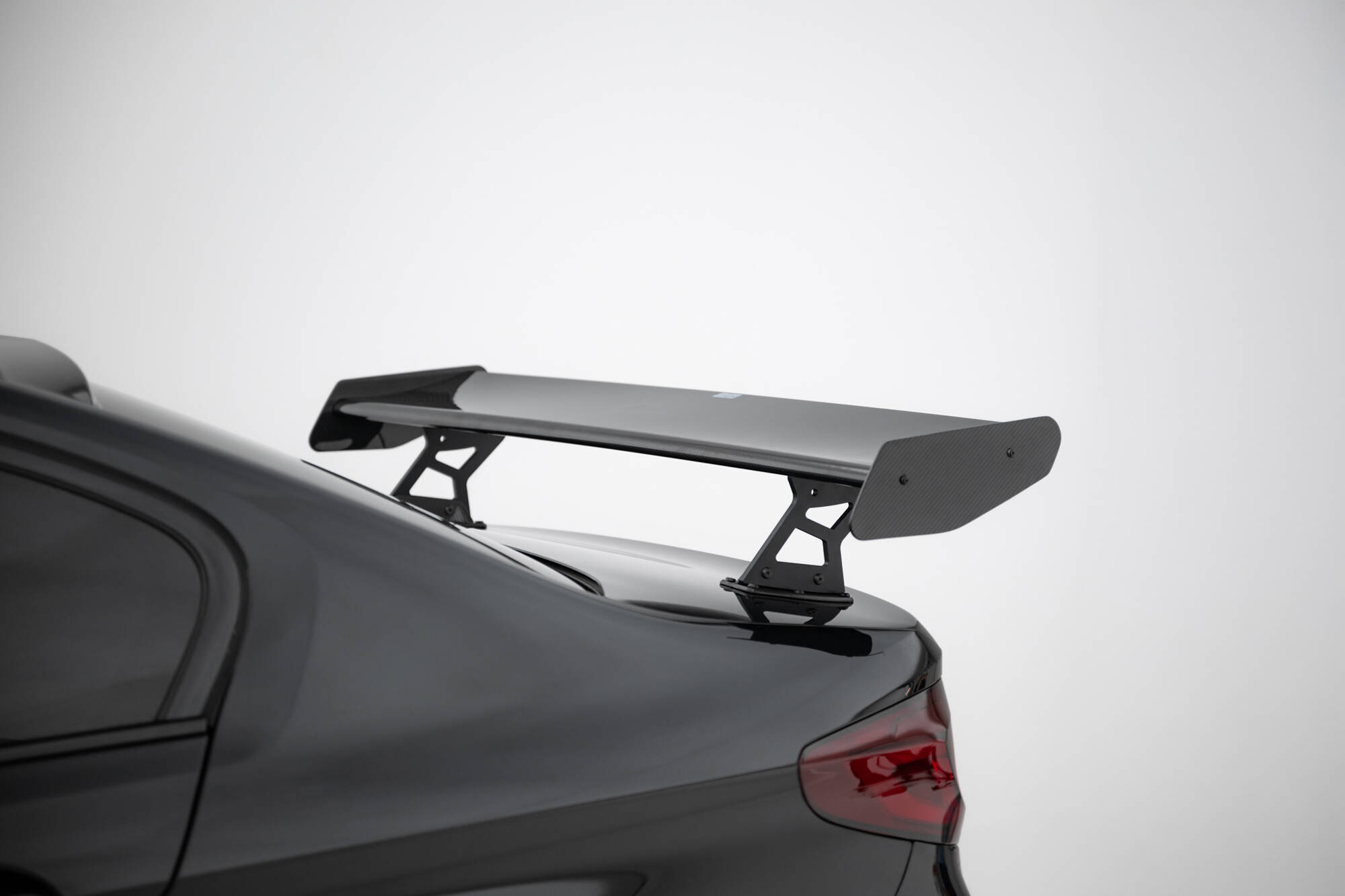 pol_po_Carbon-Spoiler-With-Internal-Brackets-Uprights-BMW-5-M5-Sedan-G30-F90-21665_16 pol_po_Carbon-Spoiler-With-Internal-Brackets-Uprights-BMW-5-M5-Sedan-G30-F90-21665_16
