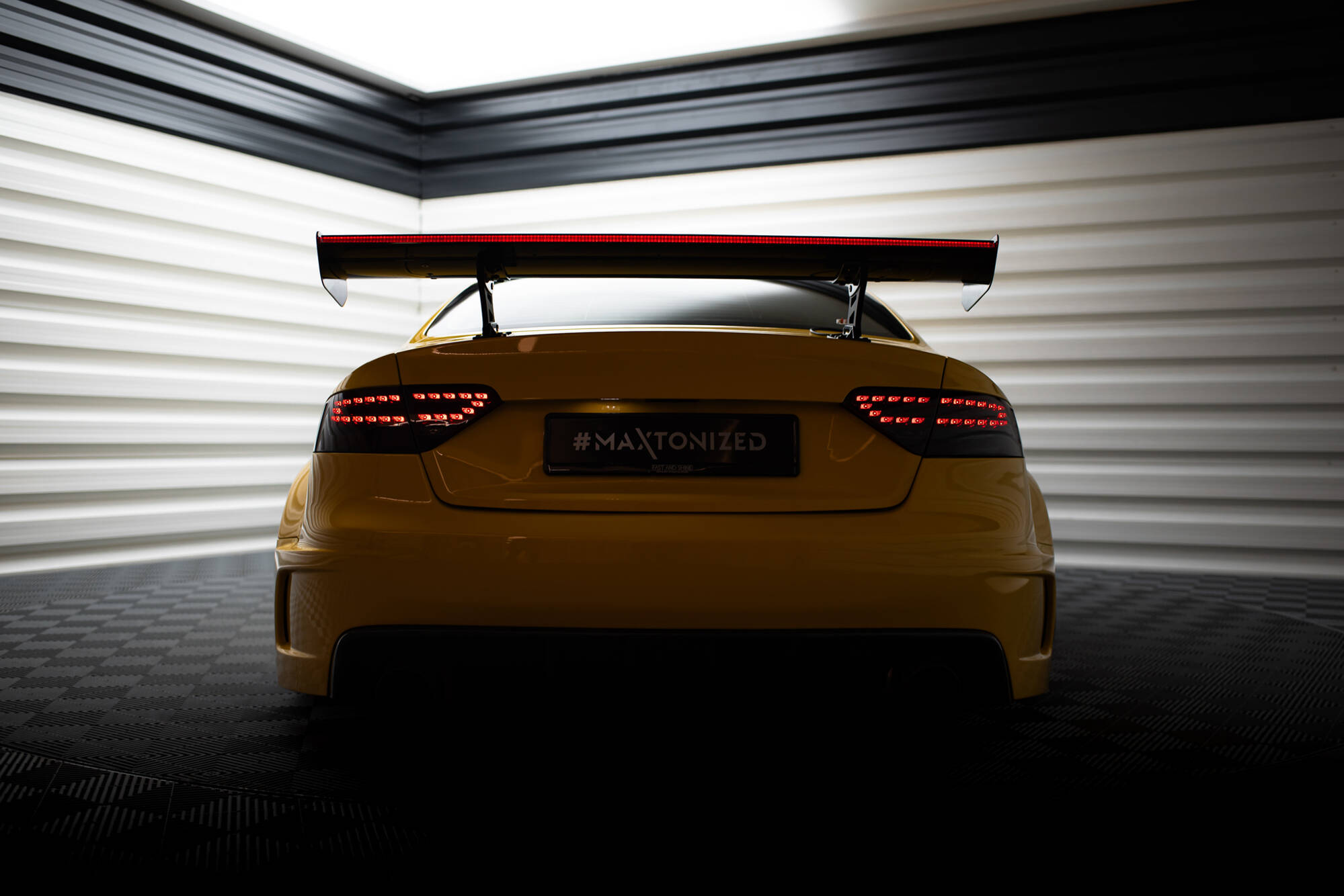 pol_po_Carbon-Spoiler-With-Internal-Brackets-Uprights-LED-Audi-A5-Coupe-8T-20971_12 pol_po_Carbon-Spoiler-With-Internal-Brackets-Uprights-LED-Audi-A5-Coupe-8T-20971_12