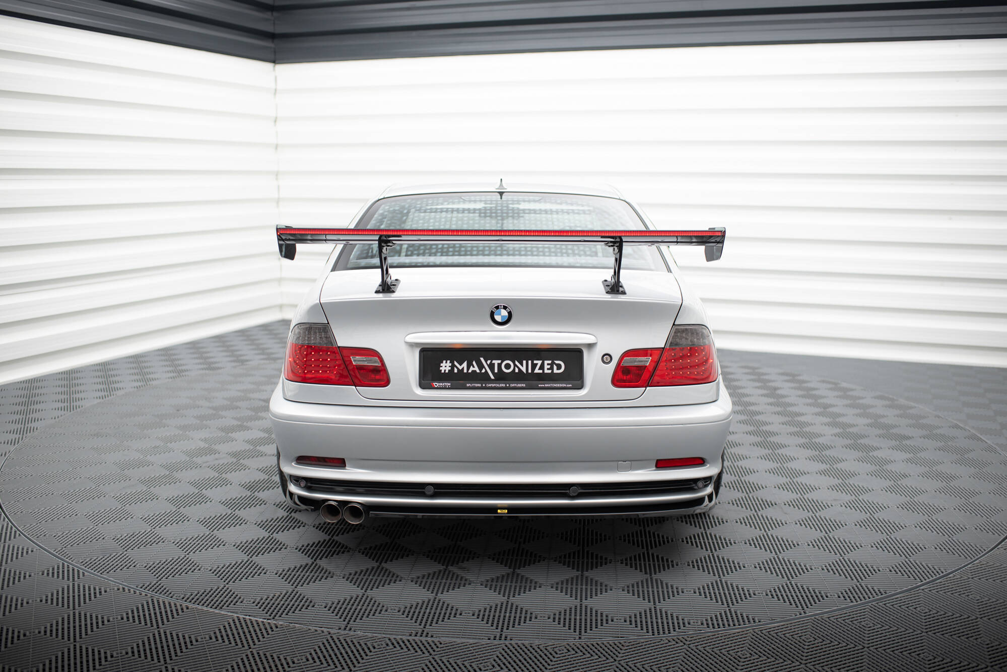 pol_po_Carbon-Spoiler-With-Internal-Brackets-Uprights-LED-BMW-3-Coupe-E46-20929_10 pol_po_Carbon-Spoiler-With-Internal-Brackets-Uprights-LED-BMW-3-Coupe-E46-20929_10
