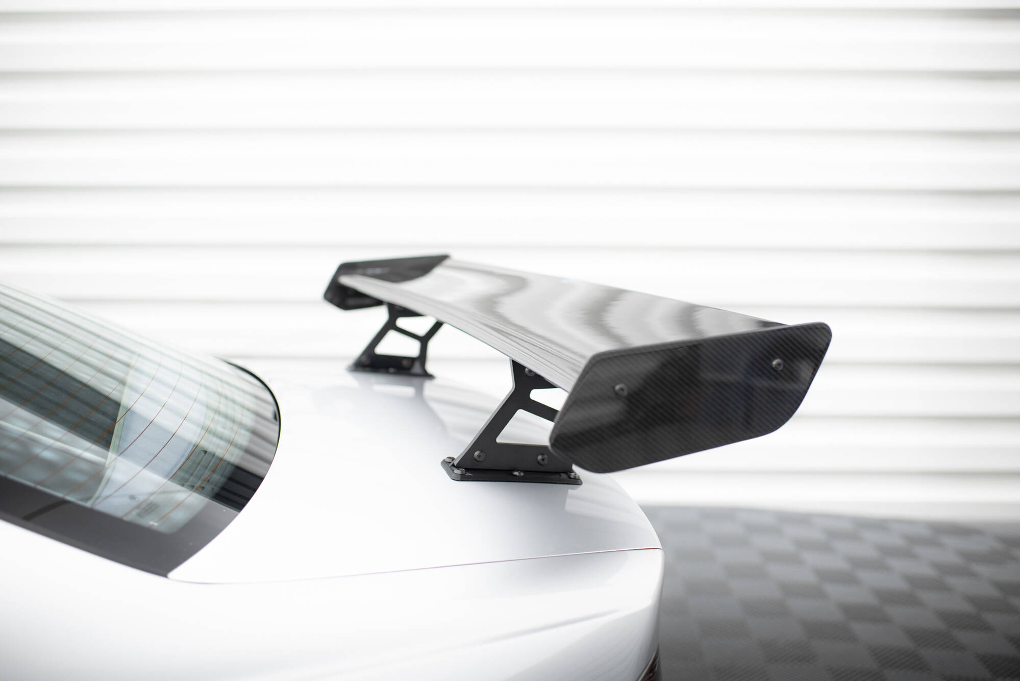 pol_po_Carbon-Spoiler-With-Internal-Brackets-Uprights-LED-BMW-3-Coupe-E46-20929_13 pol_po_Carbon-Spoiler-With-Internal-Brackets-Uprights-LED-BMW-3-Coupe-E46-20929_13
