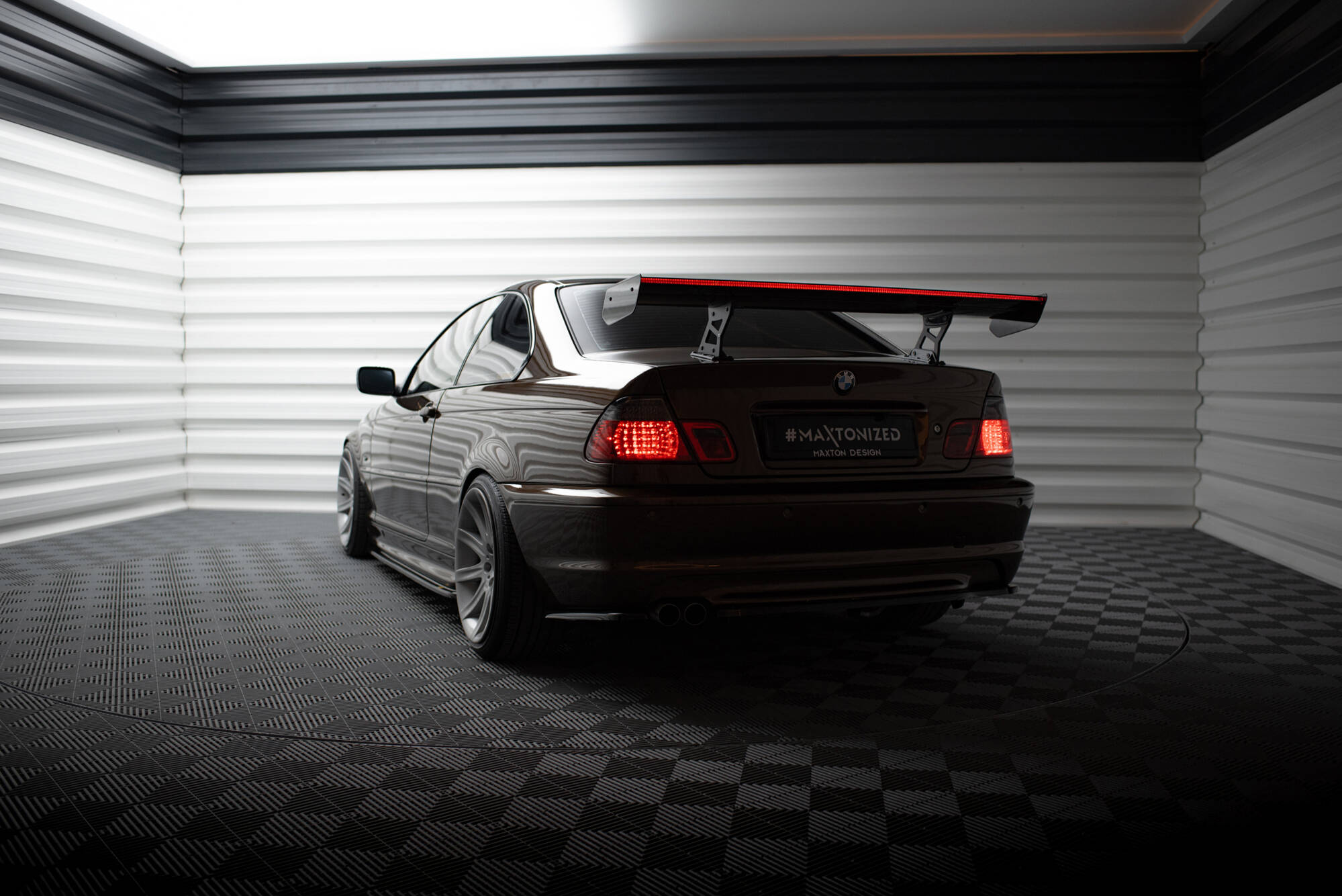pol_po_Carbon-Spoiler-With-Internal-Brackets-Uprights-LED-BMW-3-Coupe-E46-20929_20 pol_po_Carbon-Spoiler-With-Internal-Brackets-Uprights-LED-BMW-3-Coupe-E46-20929_20
