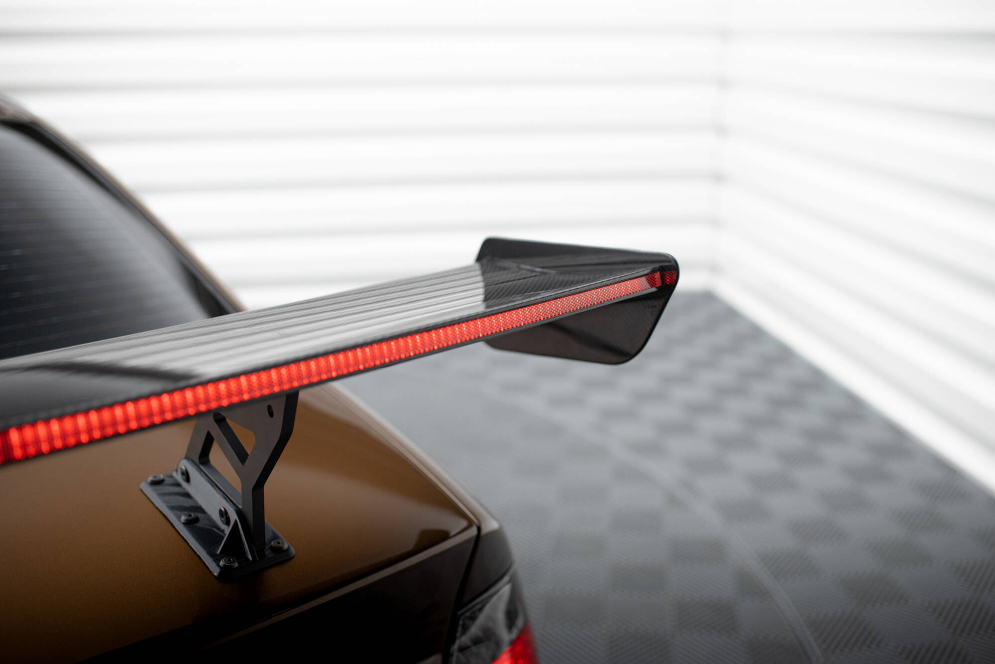 pol_po_Carbon-Spoiler-With-Internal-Brackets-Uprights-LED-BMW-3-Coupe-E46-20929_25 pol_po_Carbon-Spoiler-With-Internal-Brackets-Uprights-LED-BMW-3-Coupe-E46-20929_25