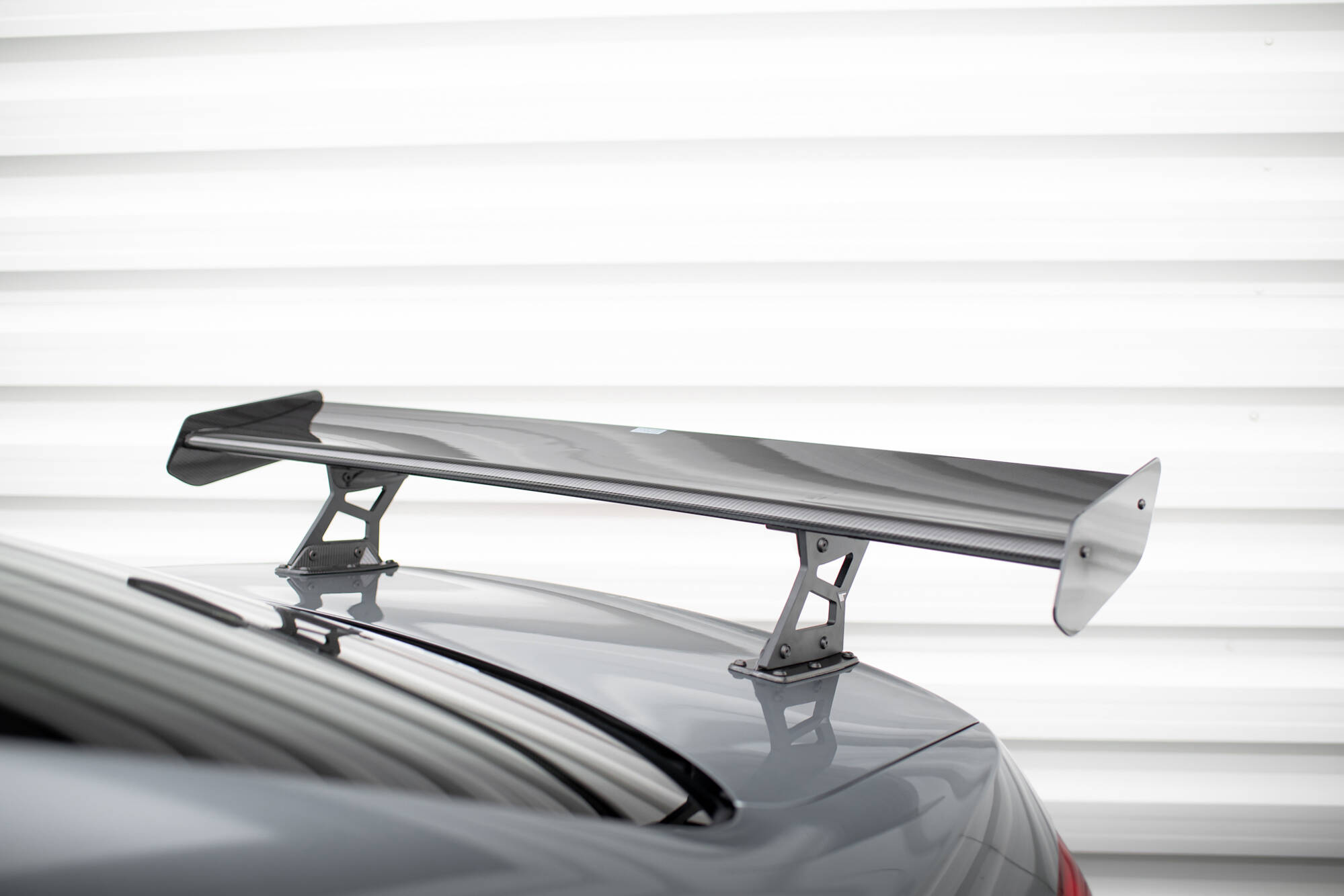 pol_po_Carbon-Spoiler-With-Internal-Brackets-Uprights-LED-BMW-3-M3-Coupe-E92-21033_12 pol_po_Carbon-Spoiler-With-Internal-Brackets-Uprights-LED-BMW-3-M3-Coupe-E92-21033_12