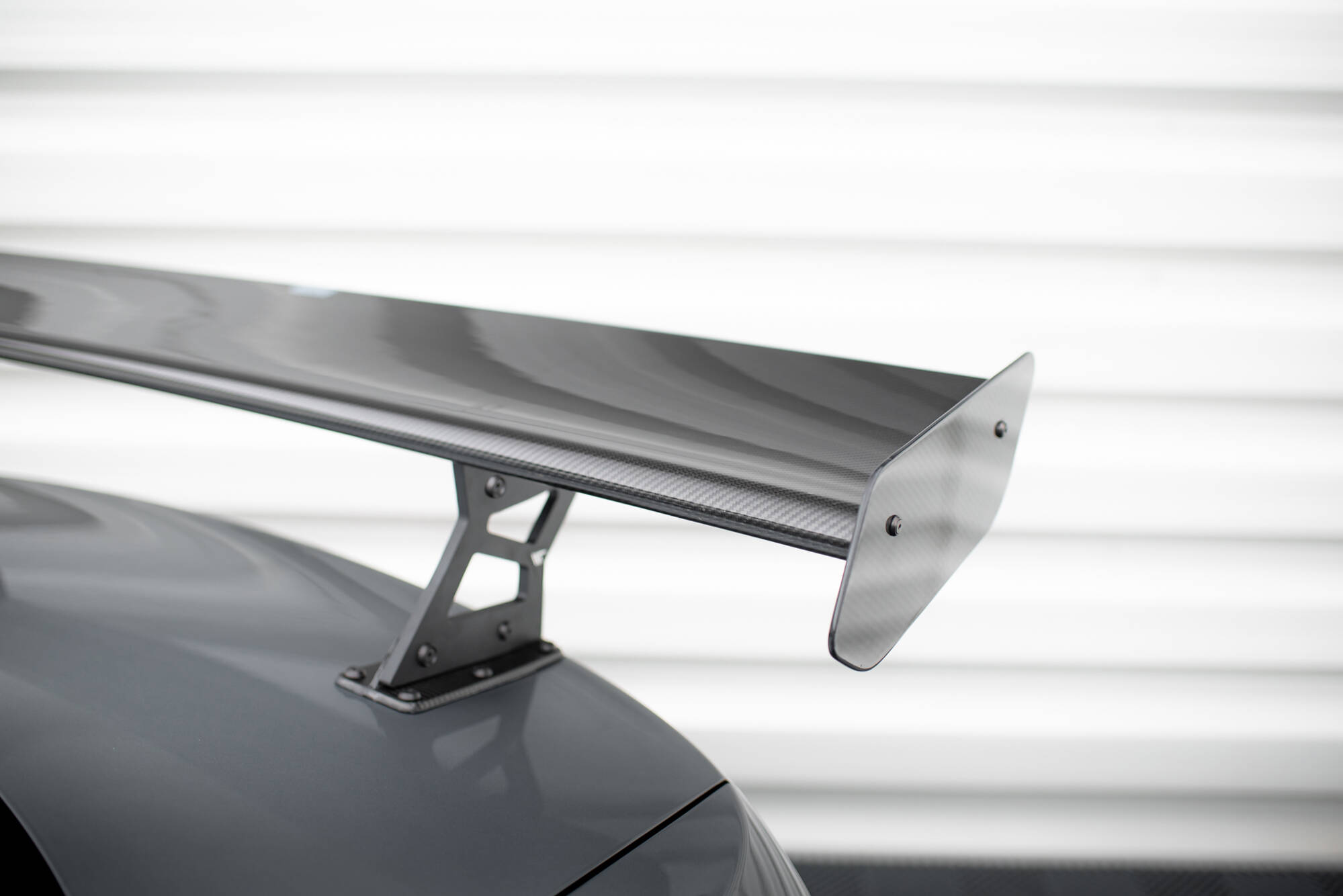 pol_po_Carbon-Spoiler-With-Internal-Brackets-Uprights-LED-BMW-3-M3-Coupe-E92-21033_13 pol_po_Carbon-Spoiler-With-Internal-Brackets-Uprights-LED-BMW-3-M3-Coupe-E92-21033_13