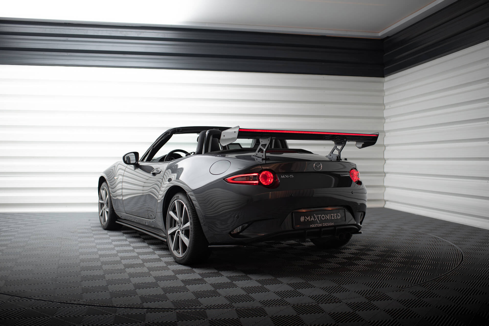 pol_po_Carbon-Spoiler-With-Internal-Brackets-Uprights-LED-Mazda-MX-5-ND-Mk4-21059_22 pol_po_Carbon-Spoiler-With-Internal-Brackets-Uprights-LED-Mazda-MX-5-ND-Mk4-21059_22