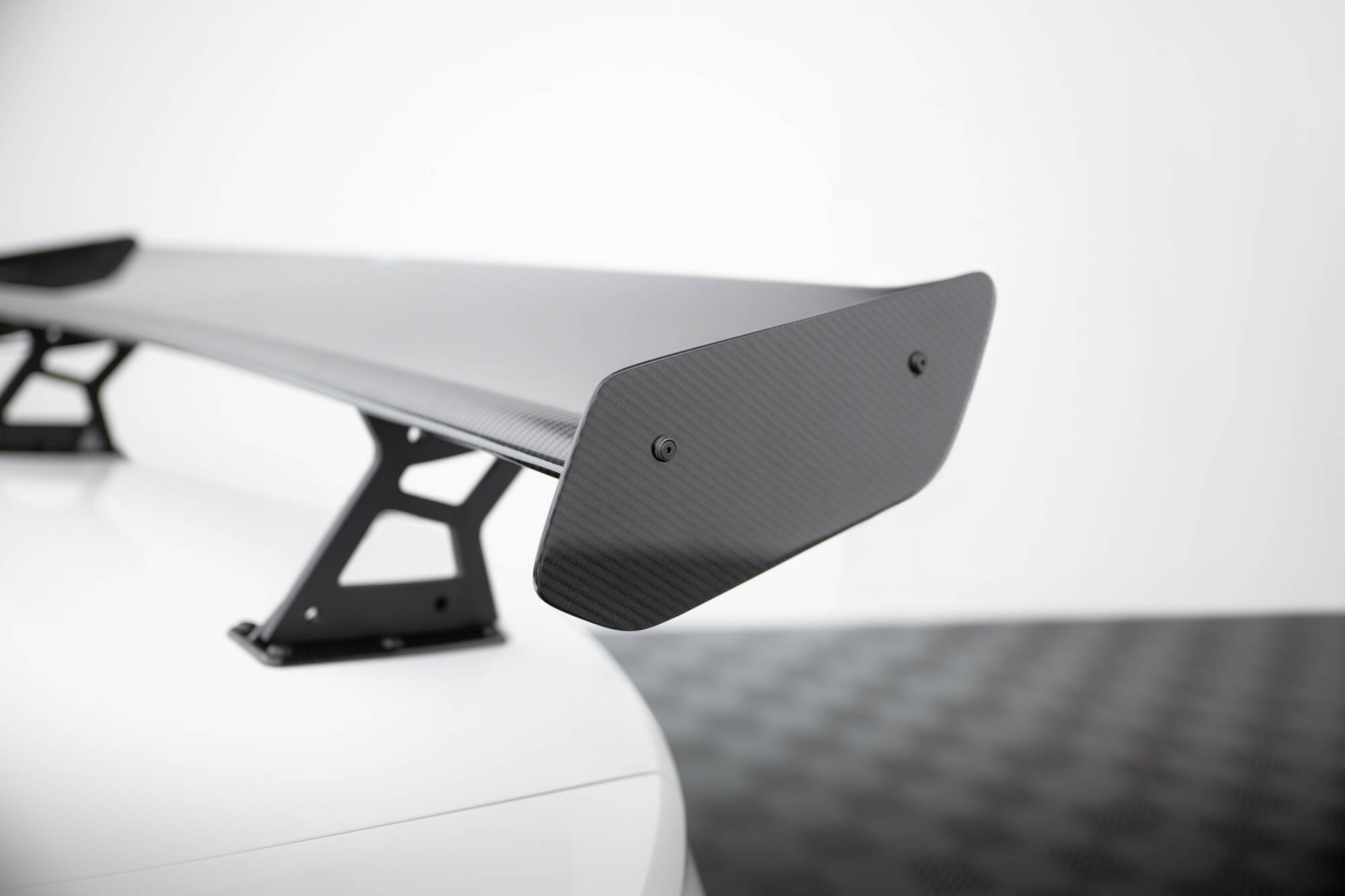 pol_po_Carbon-Spoiler-With-Internal-Brackets-Uprights-LED-Volkswagen-Jetta-GLI-Mk7-21495_13 pol_po_Carbon-Spoiler-With-Internal-Brackets-Uprights-LED-Volkswagen-Jetta-GLI-Mk7-21495_13