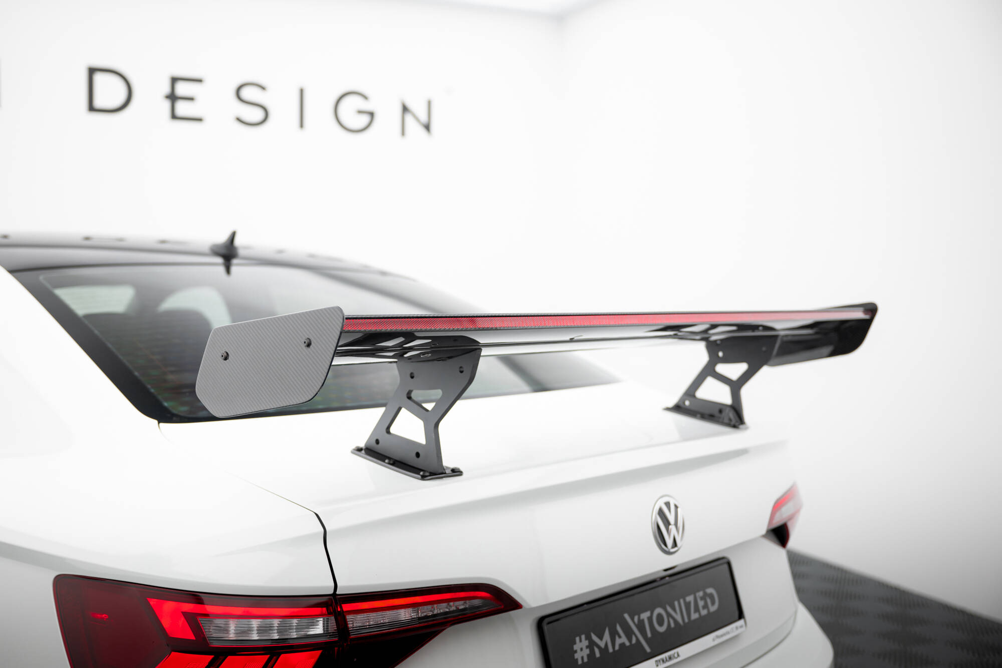 pol_po_Carbon-Spoiler-With-Internal-Brackets-Uprights-LED-Volkswagen-Jetta-GLI-Mk7-21495_7 pol_po_Carbon-Spoiler-With-Internal-Brackets-Uprights-LED-Volkswagen-Jetta-GLI-Mk7-21495_7