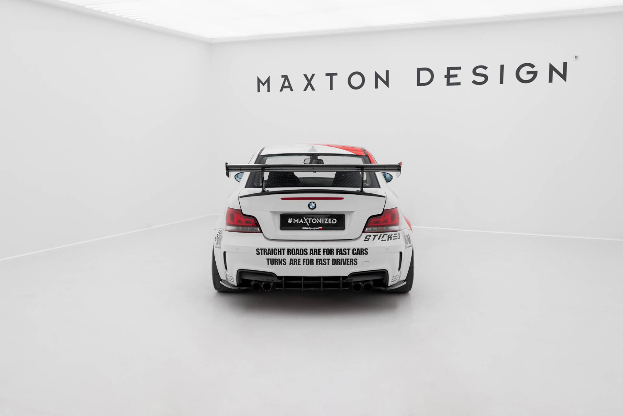 pol_po_Carbon-Spoiler-With-Internal-Brackets-Uprights-V-1-BMW-1-M-E82-21614_14 pol_po_Carbon-Spoiler-With-Internal-Brackets-Uprights-V-1-BMW-1-M-E82-21614_14