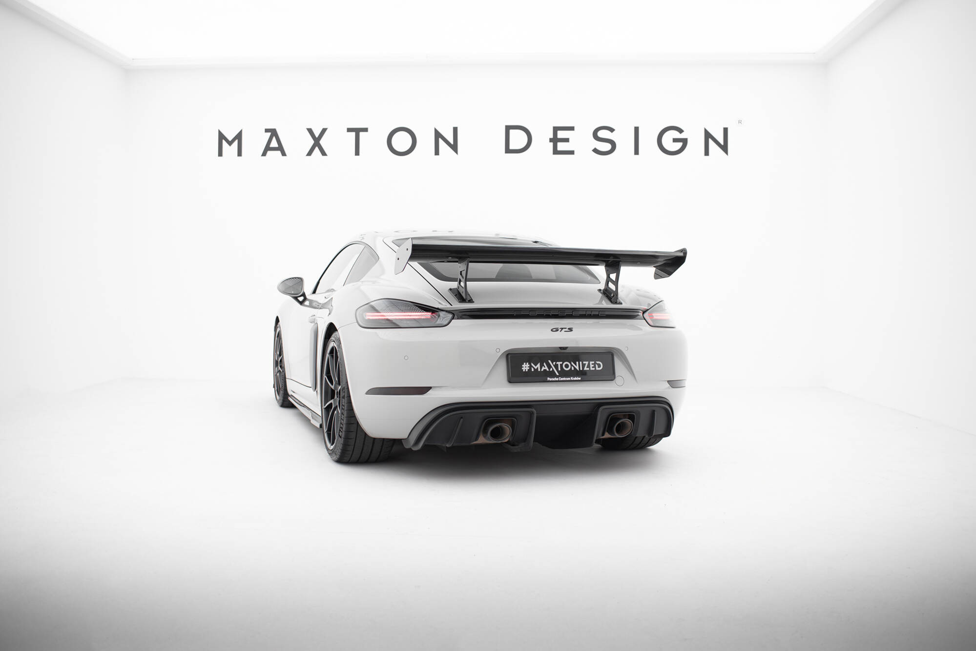 pol_po_Carbon-Spoiler-With-Internal-Brackets-Uprights-V-1-Porsche-718-Cayman-982c-21509_10 pol_po_Carbon-Spoiler-With-Internal-Brackets-Uprights-V-1-Porsche-718-Cayman-982c-21509_10