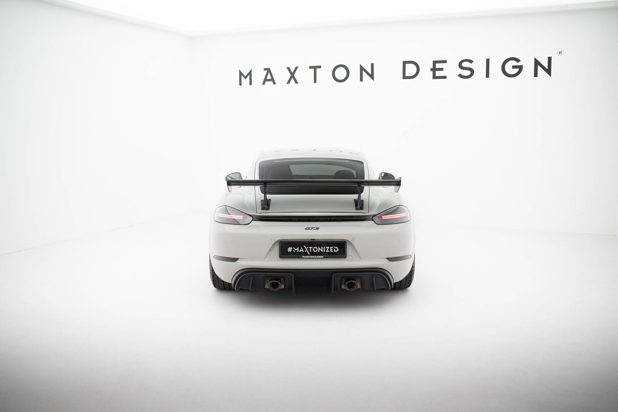pol_po_Carbon-Spoiler-With-Internal-Brackets-Uprights-V-1-Porsche-718-Cayman-982c-21509_11 pol_po_Carbon-Spoiler-With-Internal-Brackets-Uprights-V-1-Porsche-718-Cayman-982c-21509_11
