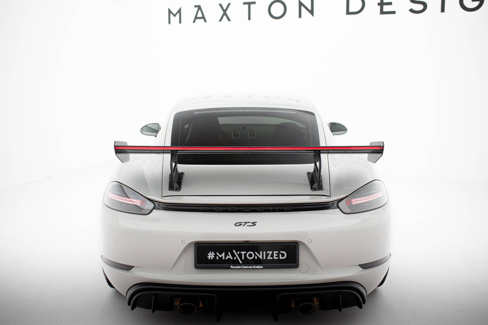 pol_po_Carbon-Spoiler-With-Internal-Brackets-Uprights-V-2-LED-Porsche-718-Cayman-982c-21515_19 pol_po_Carbon-Spoiler-With-Internal-Brackets-Uprights-V-2-LED-Porsche-718-Cayman-982c-21515_19
