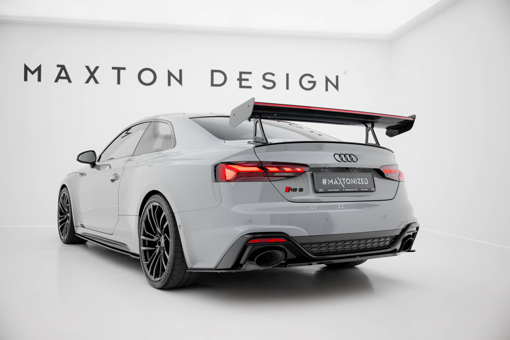 pol_po_Carbon-Spoiler-With-Upper-Swan-Mounting-LED-Audi-A5-A5-S-Line-S5-RS5-Coupe-F5-F5-Facelift-22225_4 pol_po_Carbon-Spoiler-With-Upper-Swan-Mounting-LED-Audi-A5-A5-S-Line-S5-RS5-Coupe-F5-F5-Facelift-22225_4