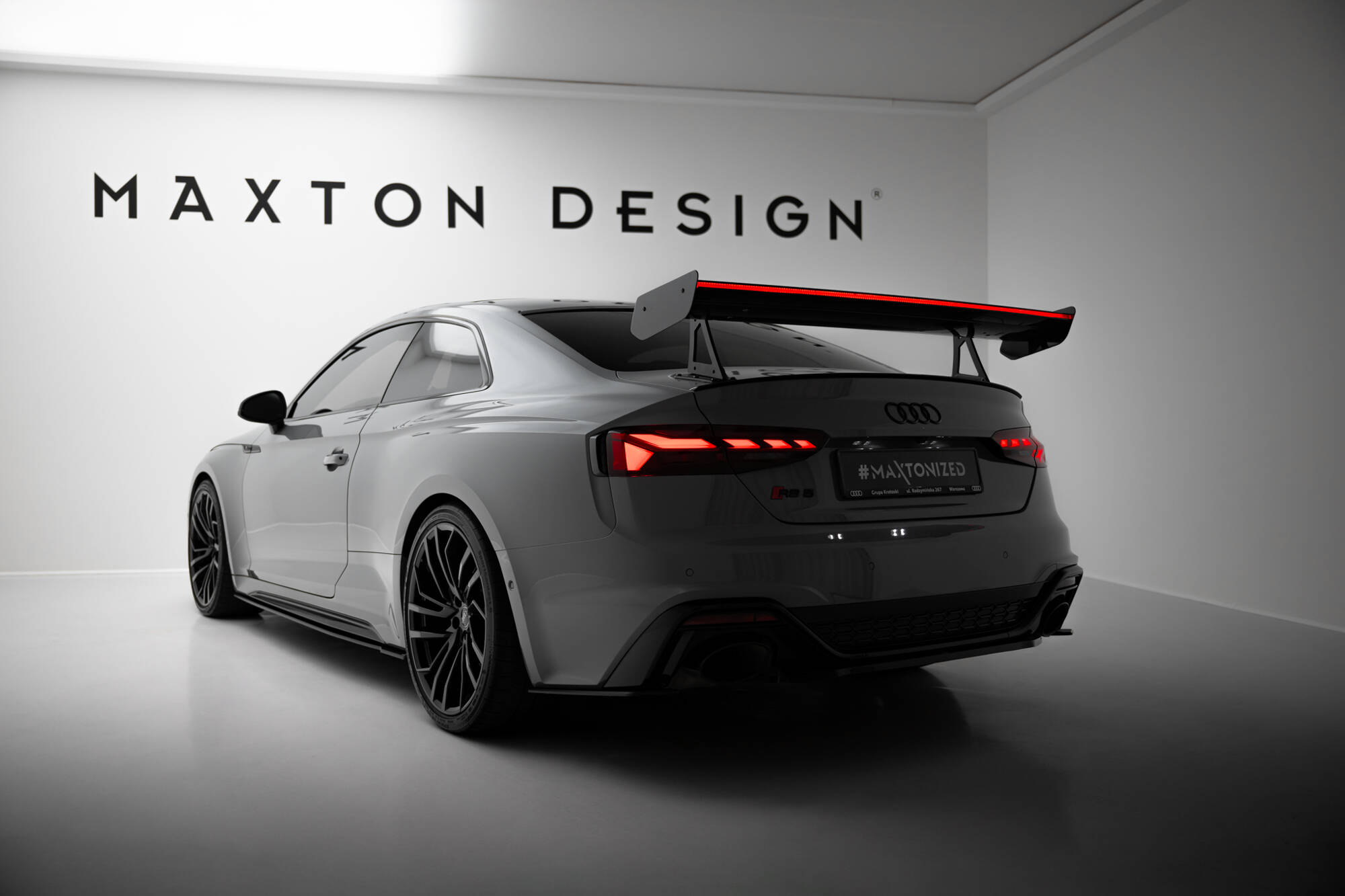 pol_po_Carbon-Spoiler-With-Upper-Swan-Mounting-LED-Audi-A5-A5-S-Line-S5-RS5-Coupe-F5-F5-Facelift-22225_8 pol_po_Carbon-Spoiler-With-Upper-Swan-Mounting-LED-Audi-A5-A5-S-Line-S5-RS5-Coupe-F5-F5-Facelift-22225_8