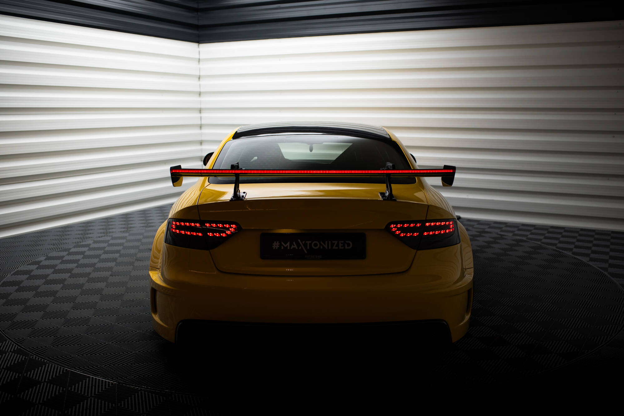 pol_po_Carbon-Spoiler-With-Upper-Swan-Mounting-LED-Audi-A5-Coupe-8T-20962_15 pol_po_Carbon-Spoiler-With-Upper-Swan-Mounting-LED-Audi-A5-Coupe-8T-20962_15