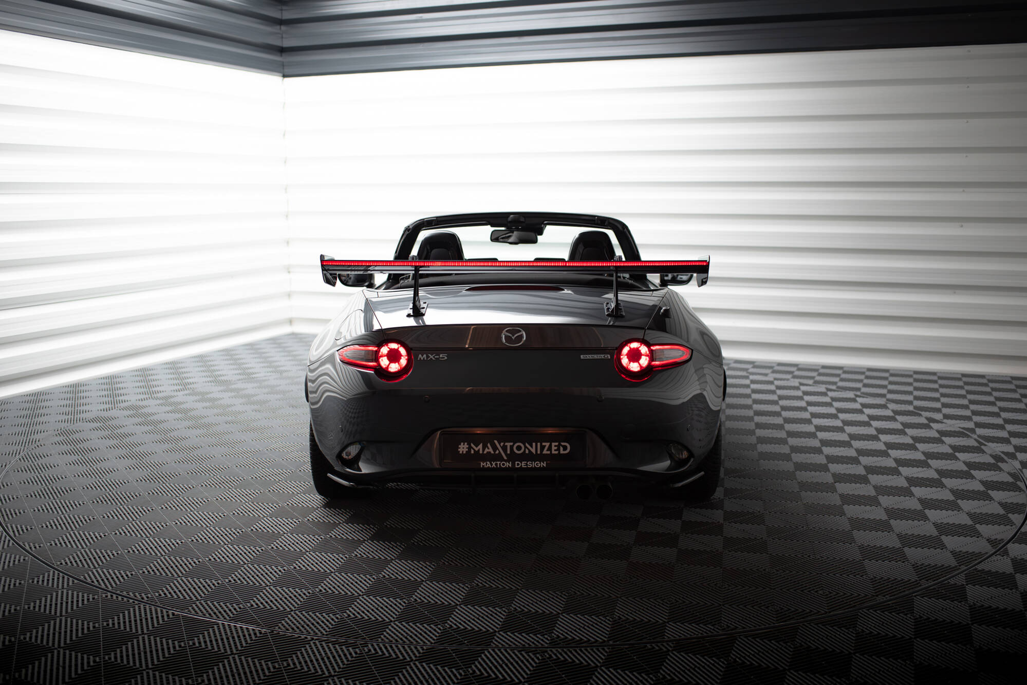 pol_po_Carbon-Spoiler-With-Upper-Swan-Mounting-LED-Mazda-MX-5-ND-Mk4-21054_26 pol_po_Carbon-Spoiler-With-Upper-Swan-Mounting-LED-Mazda-MX-5-ND-Mk4-21054_26