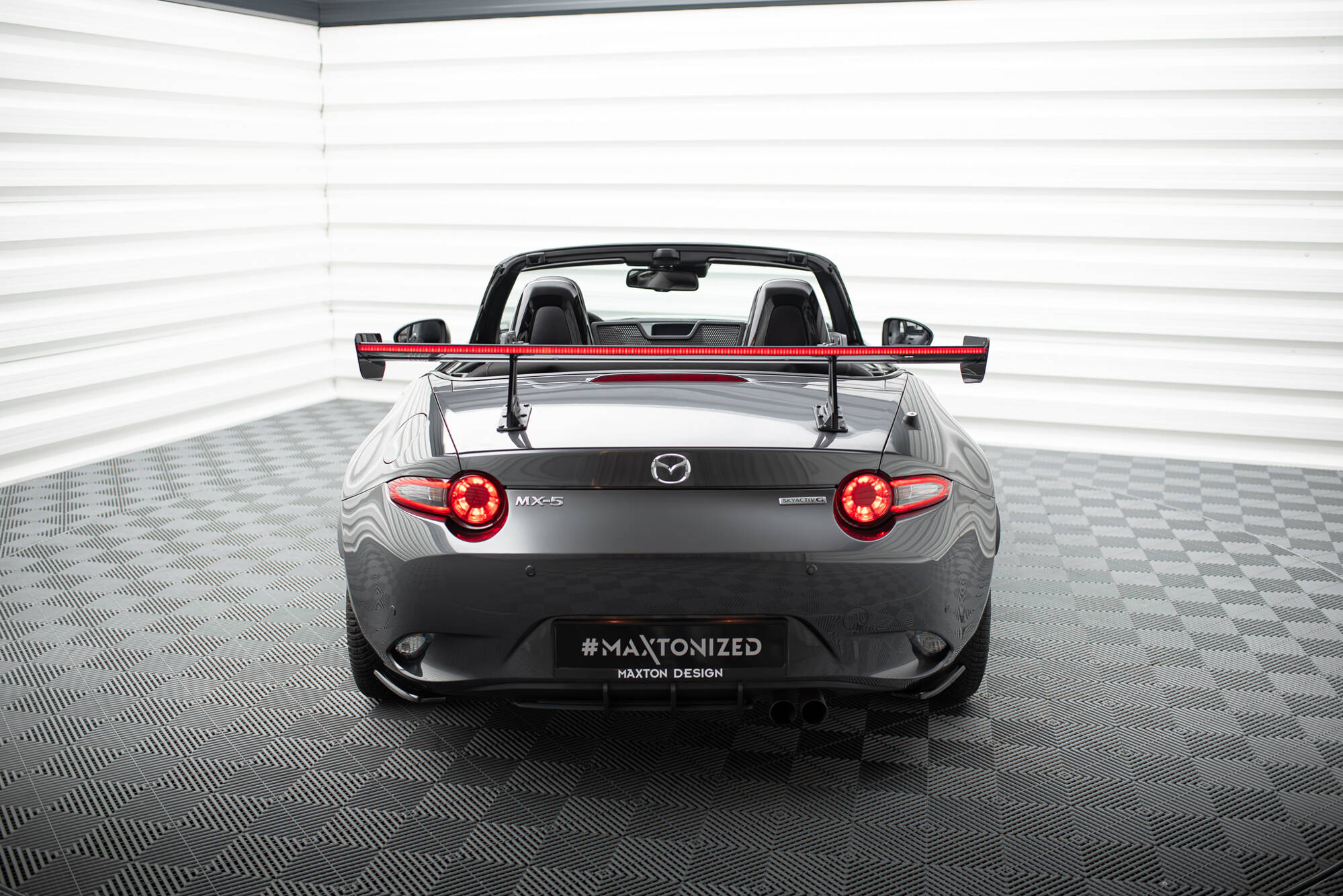 pol_po_Carbon-Spoiler-With-Upper-Swan-Mounting-LED-Mazda-MX-5-ND-Mk4-21054_7 pol_po_Carbon-Spoiler-With-Upper-Swan-Mounting-LED-Mazda-MX-5-ND-Mk4-21054_7