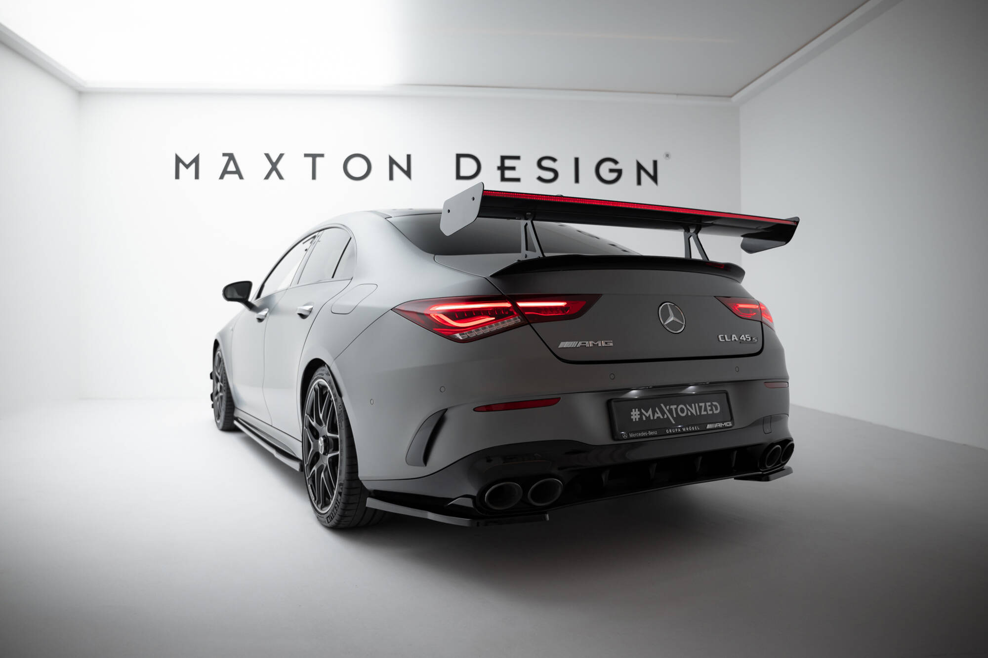 pol_po_Carbon-Spoiler-With-Upper-Swan-Mounting-LED-Mercedes-Benz-CLA-Coupe-C118-C118-Facelift-21587_8 pol_po_Carbon-Spoiler-With-Upper-Swan-Mounting-LED-Mercedes-Benz-CLA-Coupe-C118-C118-Facelift-21587_8