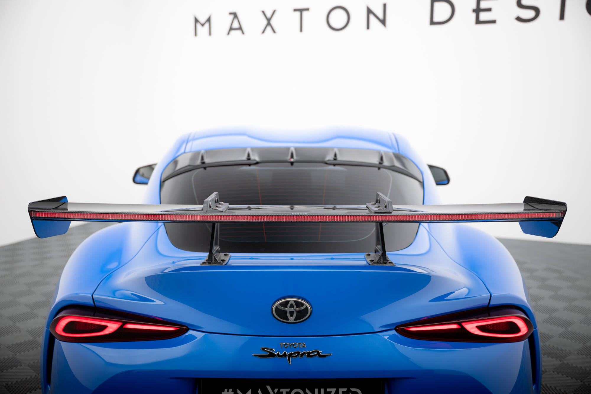 pol_po_Carbon-Spoiler-With-Upper-Swan-Mounting-LED-Toyota-Supra-Mk5-21209_18 pol_po_Carbon-Spoiler-With-Upper-Swan-Mounting-LED-Toyota-Supra-Mk5-21209_18