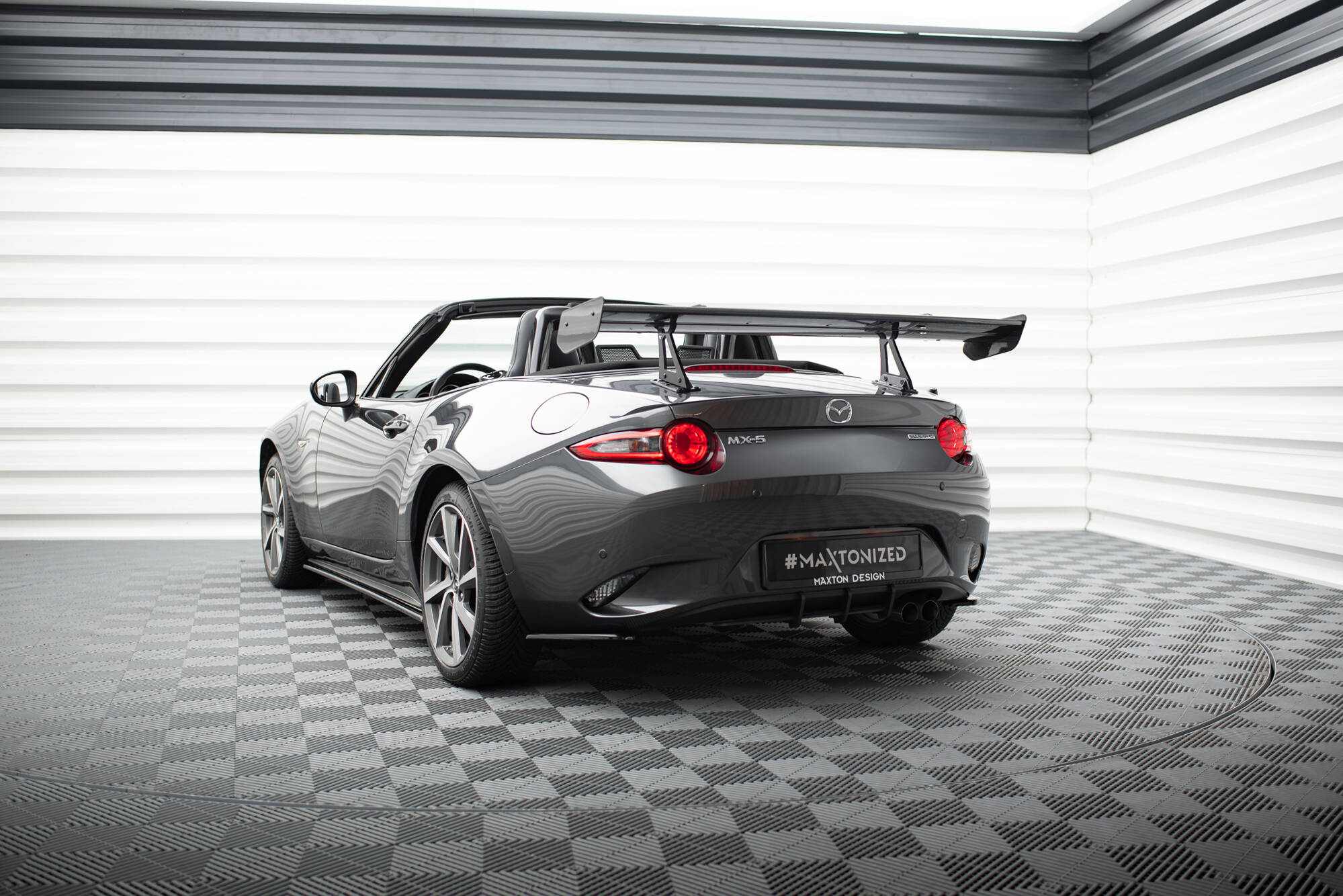 pol_po_Carbon-Spoiler-With-Upper-Swan-Mounting-Mazda-MX-5-ND-Mk4-21052_15 pol_po_Carbon-Spoiler-With-Upper-Swan-Mounting-Mazda-MX-5-ND-Mk4-21052_15