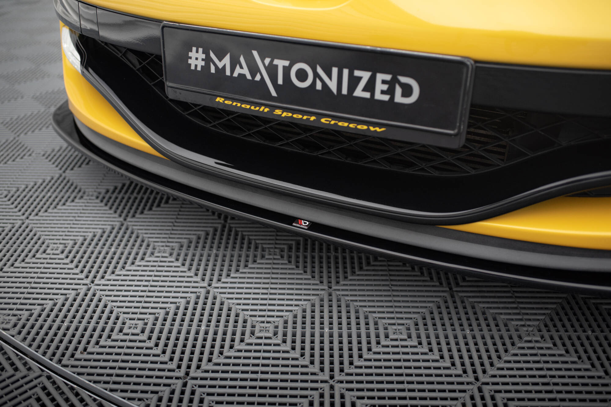 pol_po_FRONT-SPLITTER-RENAULT-MEGANE-3-RS-v-2-873_6 pol_po_FRONT-SPLITTER-RENAULT-MEGANE-3-RS-v-2-873_6