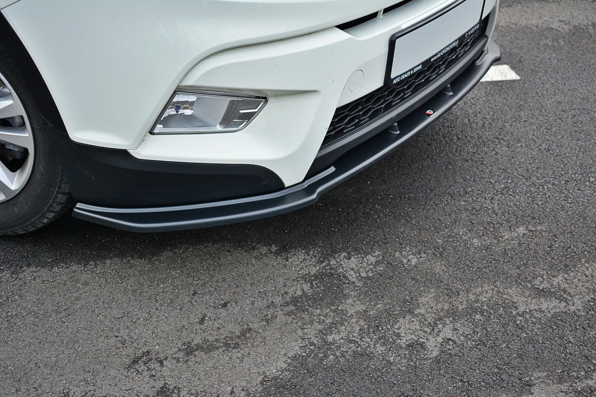 pol_po_FRONT-SPLITTER-V-1-SSANGYONG-TIVOLI-6589_5 pol_po_FRONT-SPLITTER-V-1-SSANGYONG-TIVOLI-6589_5