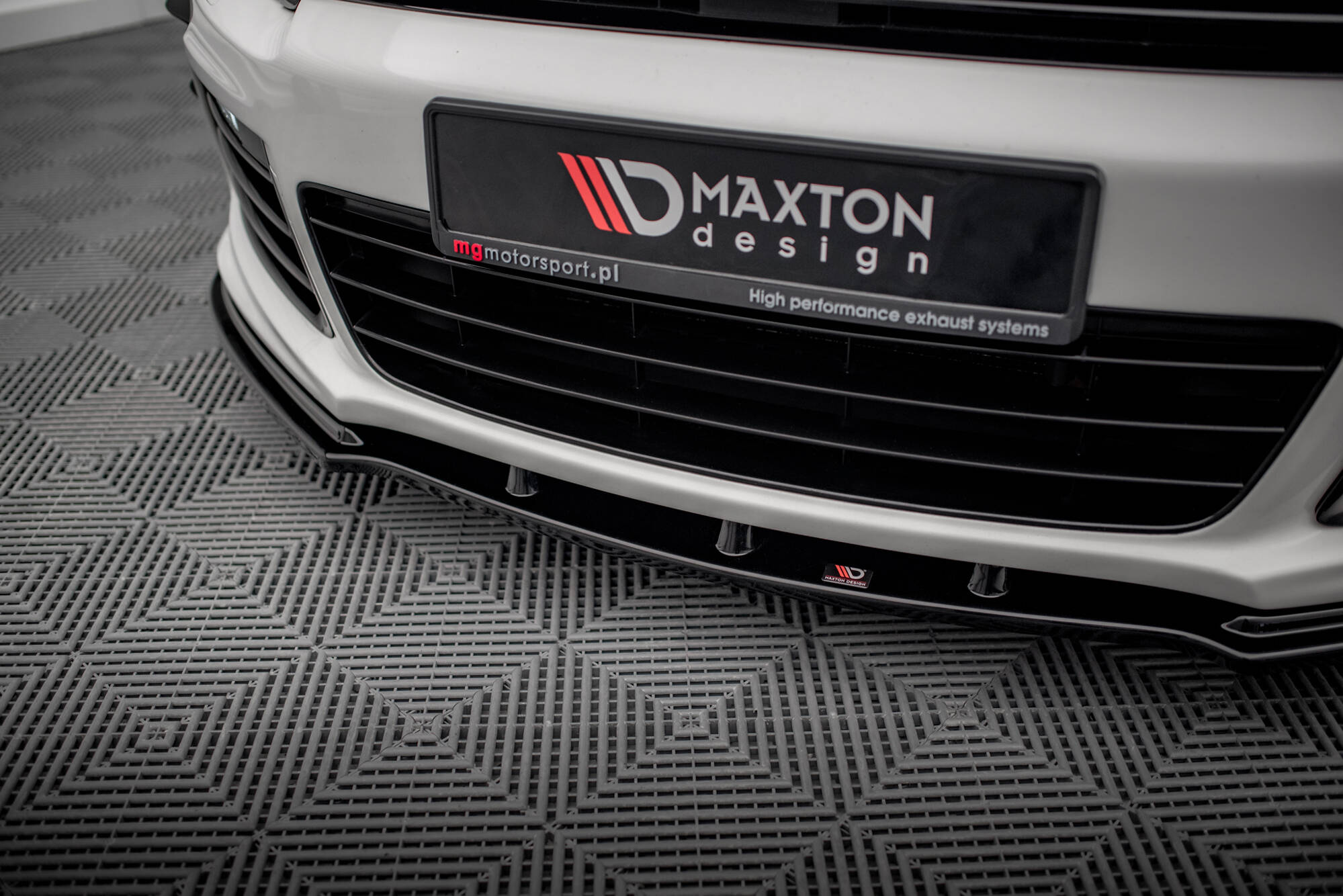 pol_po_FRONT-SPLITTER-VW-SCIROCCO-R-981_5 pol_po_FRONT-SPLITTER-VW-SCIROCCO-R-981_5