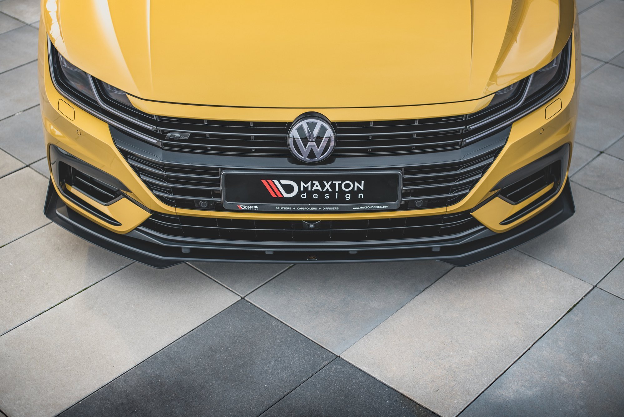 pol_po_Flaps-Volkswagen-Arteon-R-Line-Sedan-Shooting-Brake-Mk1-11300_6 pol_po_Flaps-Volkswagen-Arteon-R-Line-Sedan-Shooting-Brake-Mk1-11300_6