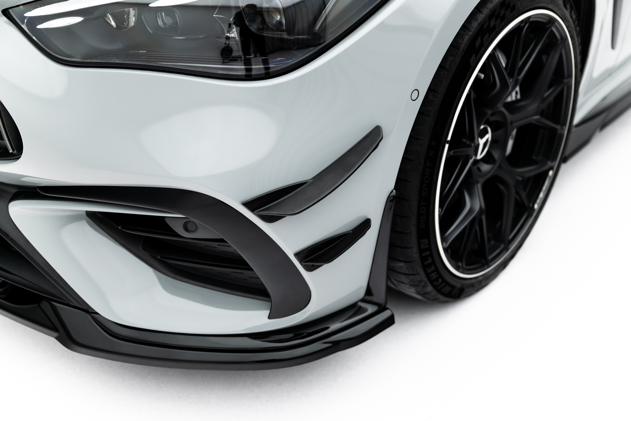 pol_po_Front-Bumper-Wings-Canards-Mercedes-AMG-CLE-53-Aero-C236-23481_7 pol_po_Front-Bumper-Wings-Canards-Mercedes-AMG-CLE-53-Aero-C236-23481_7