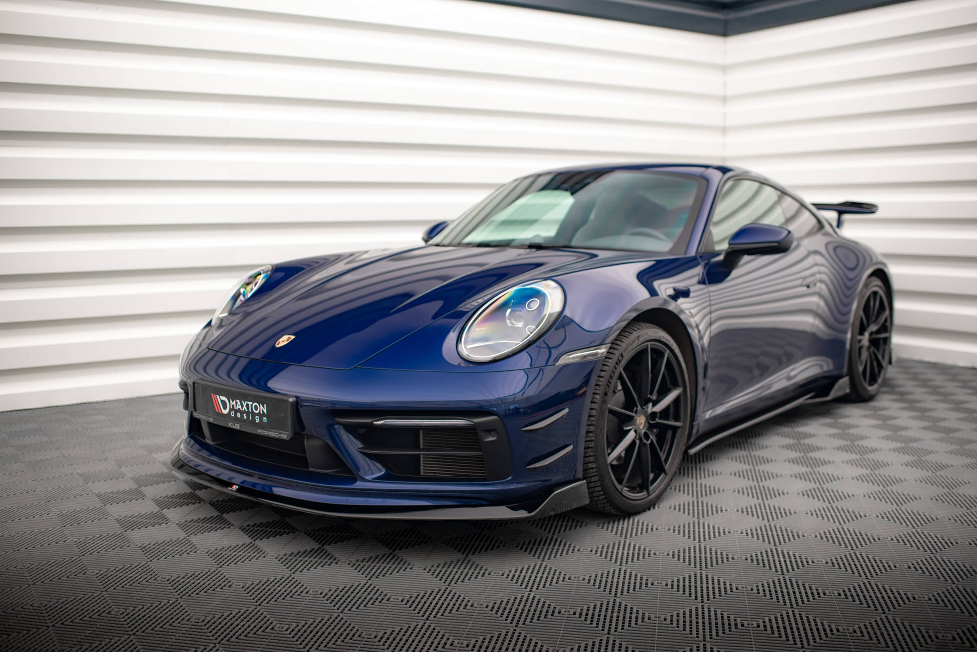 pol_po_Front-Bumper-Wings-Canards-Porsche-911-Carrera-Aero-992-17172_8 pol_po_Front-Bumper-Wings-Canards-Porsche-911-Carrera-Aero-992-17172_8