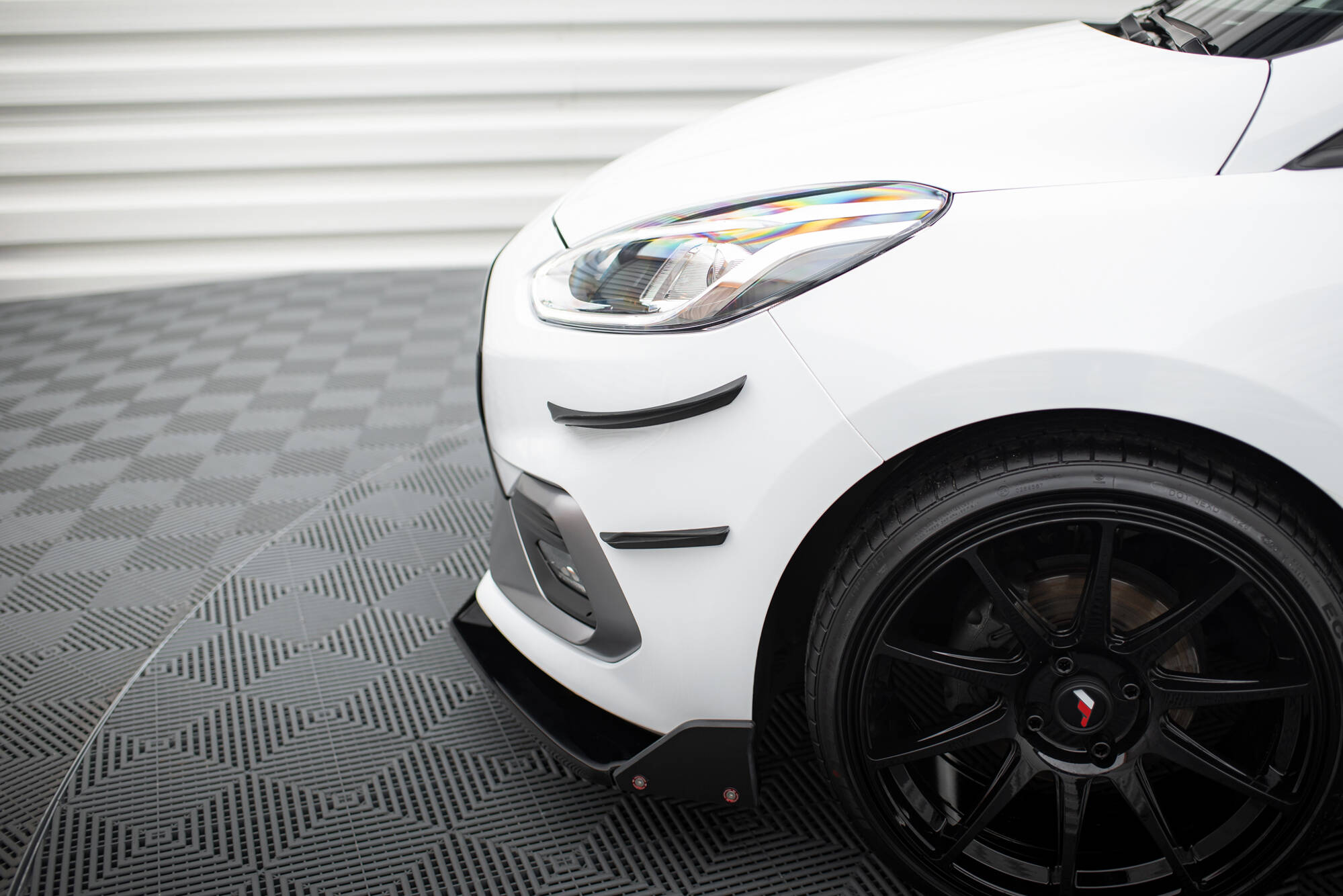 pol_po_Front-Bumper-Wings-Canards-V-3-Ford-Fiesta-Mk8-ST-ST-Line-14527_3 pol_po_Front-Bumper-Wings-Canards-V-3-Ford-Fiesta-Mk8-ST-ST-Line-14527_3